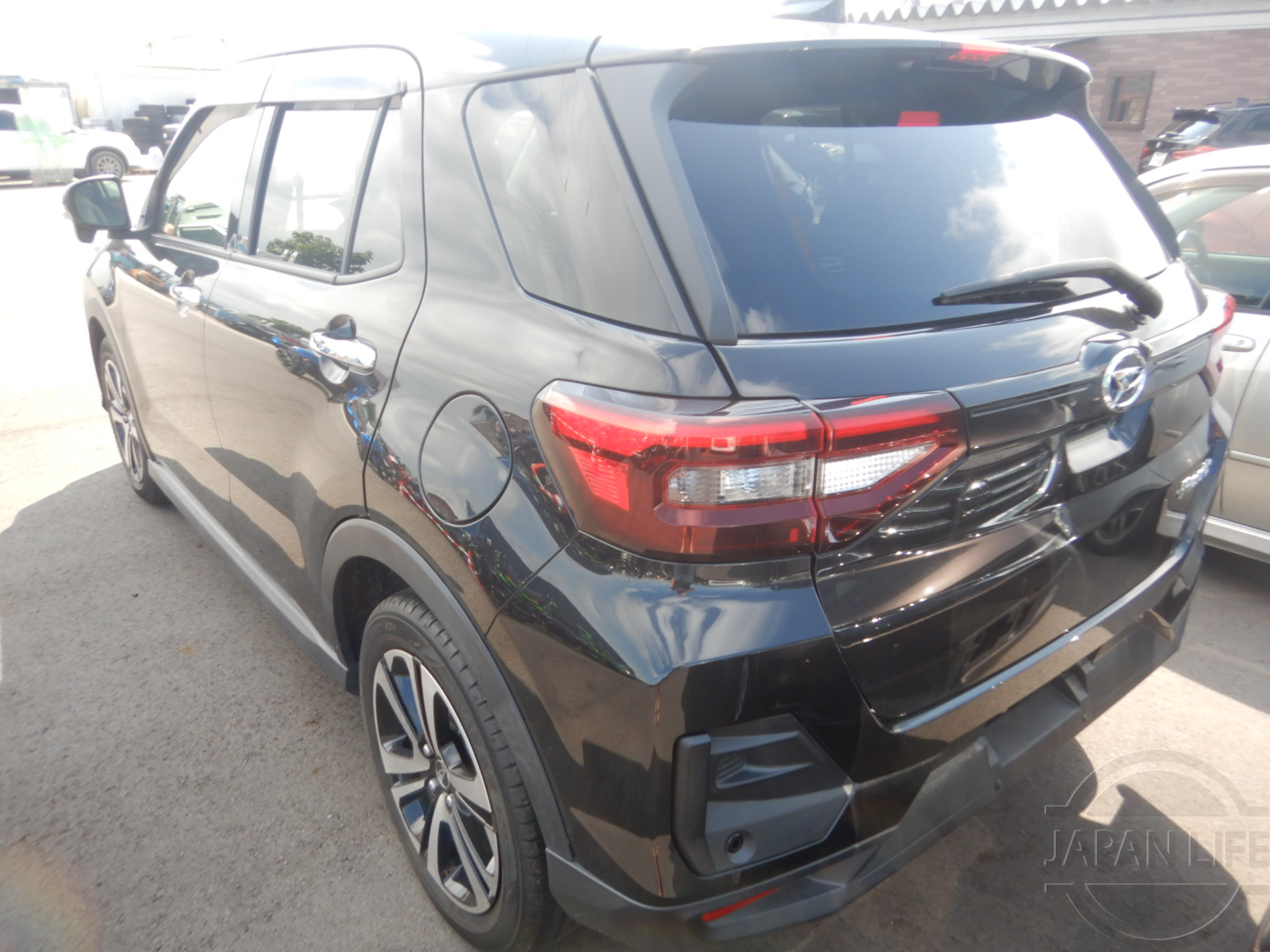 Фото Daihatsu Rocky - Japan Life 