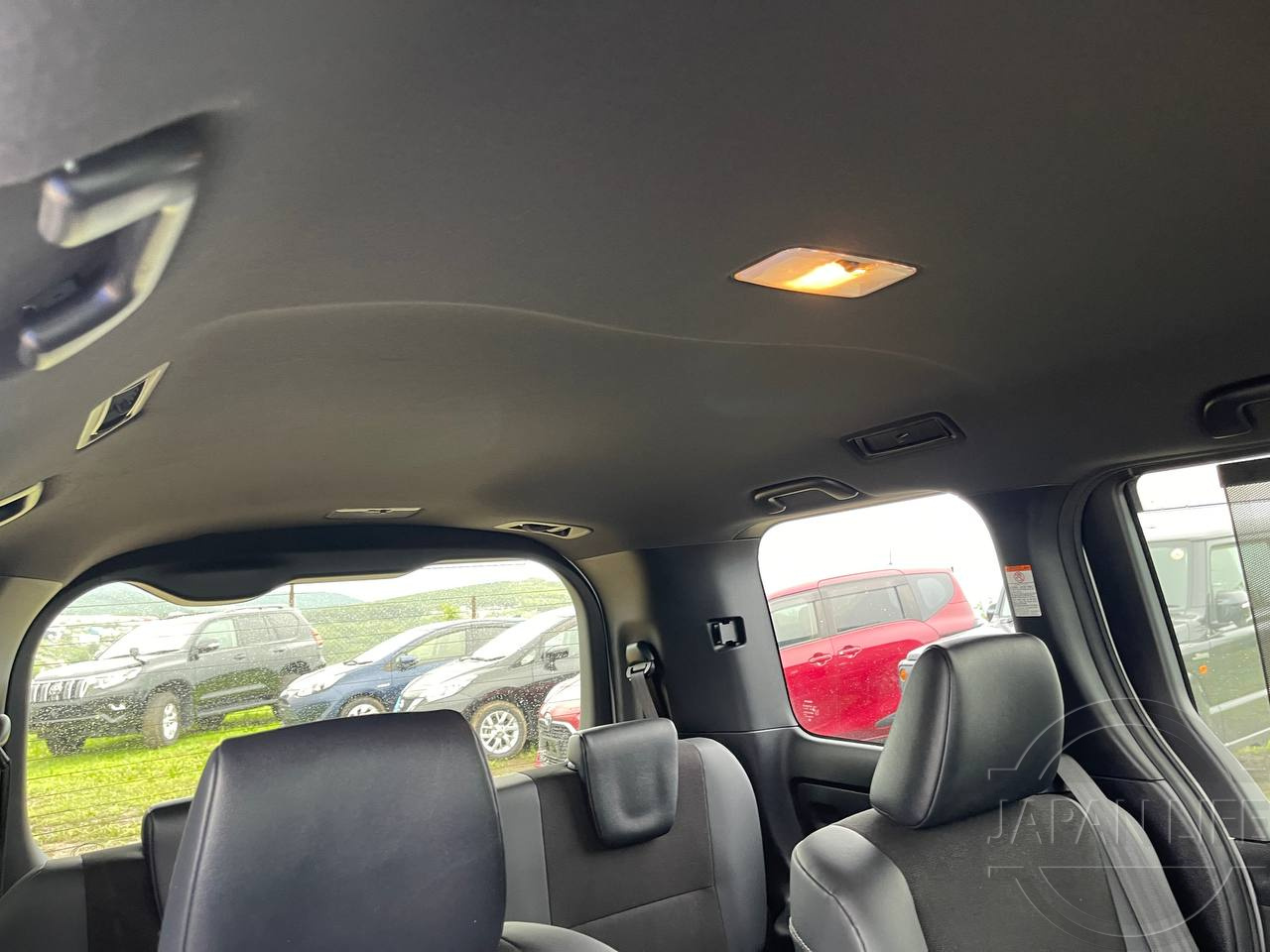 Фото Toyota Noah - Japan Life 