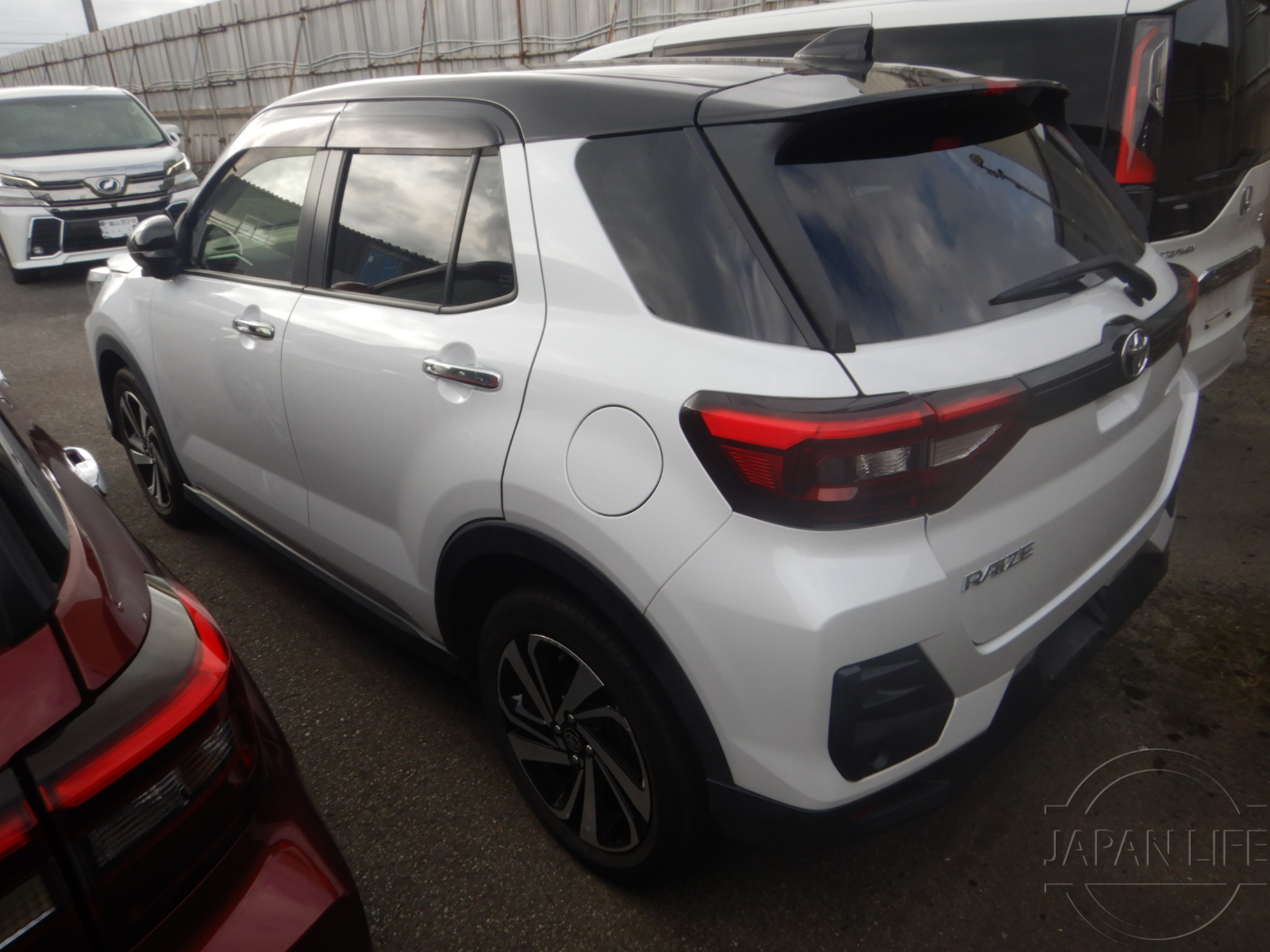 Фото Toyota Raize - Japan Life 