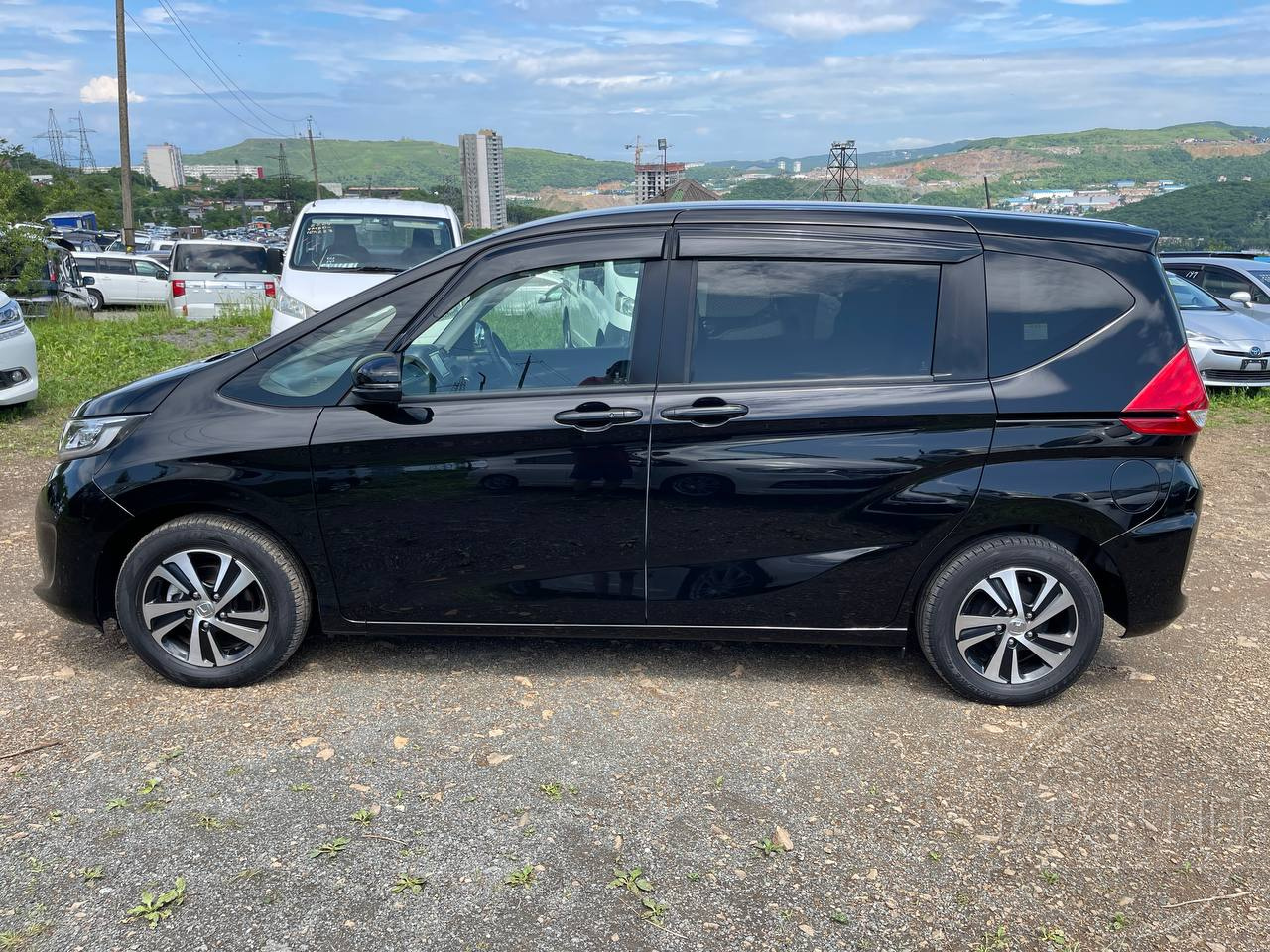 Фото Honda Freed - Japan Life 