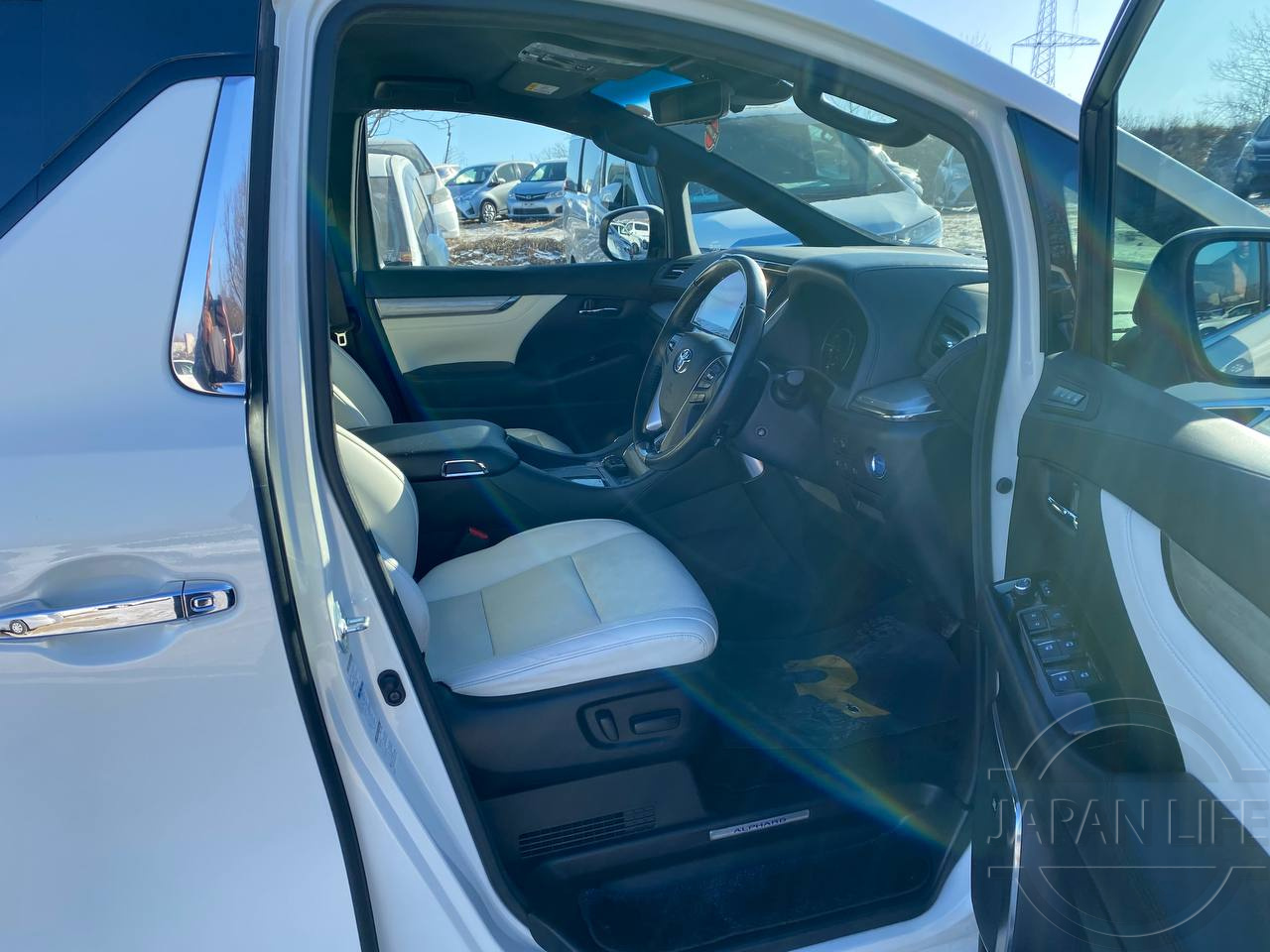 Фото Toyota Alphard - Japan Life 