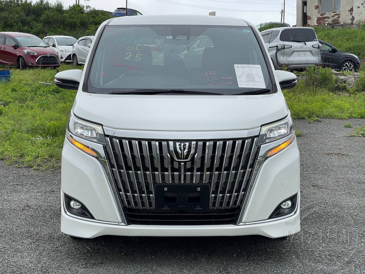 Фото Toyota Esquire - Japan Life 