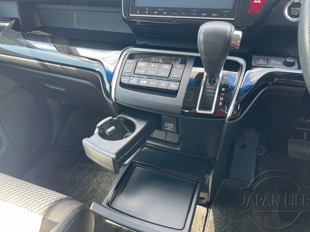 Фото Honda Stepwgn - Japan Life 