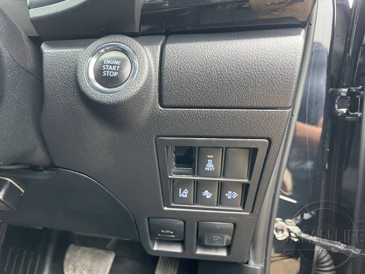 Фото Toyota Hilux - Japan Life 