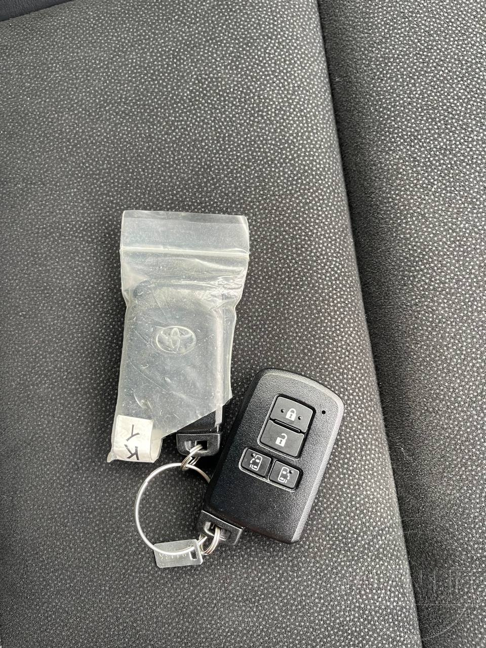 Фото Toyota Noah - Japan Life 