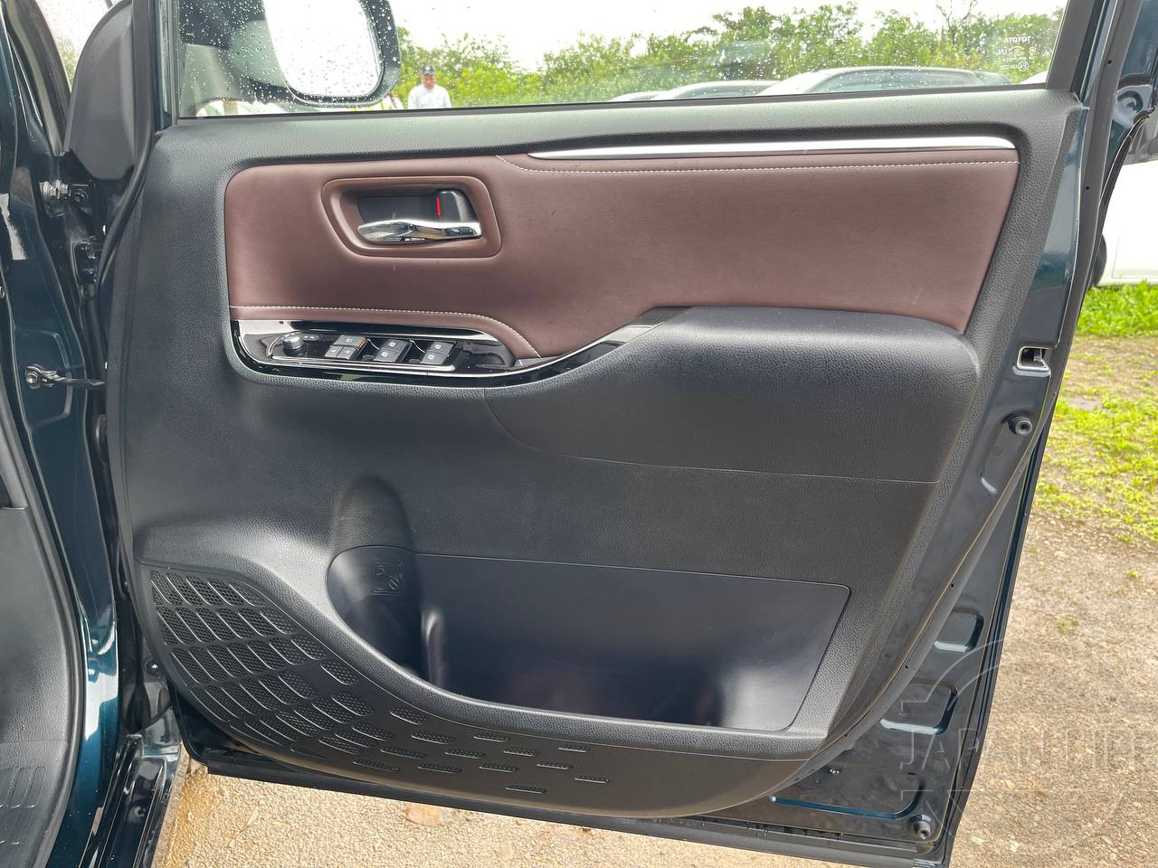 Фото Toyota Esquire - Japan Life 