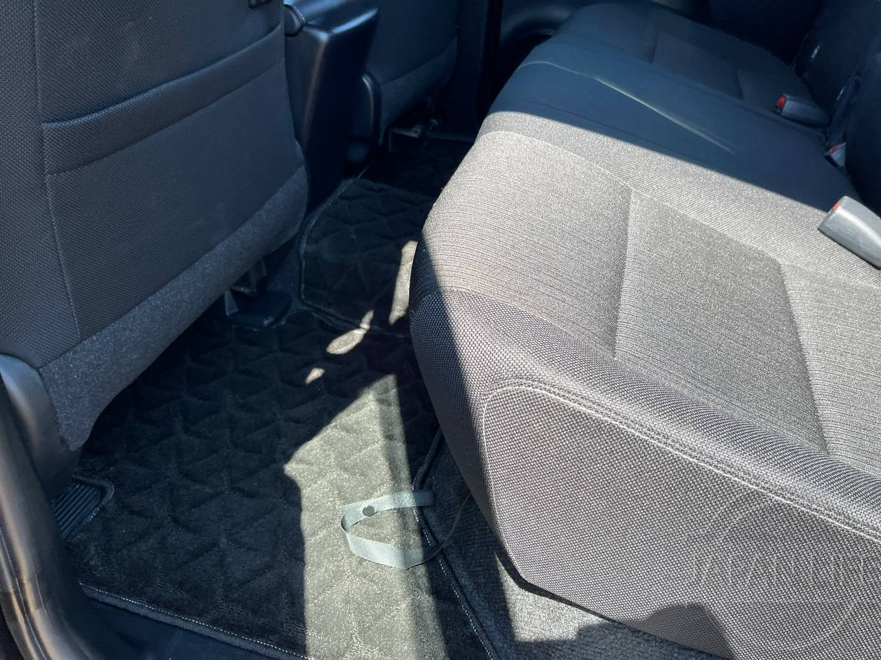 Фото Toyota Hilux - Japan Life 