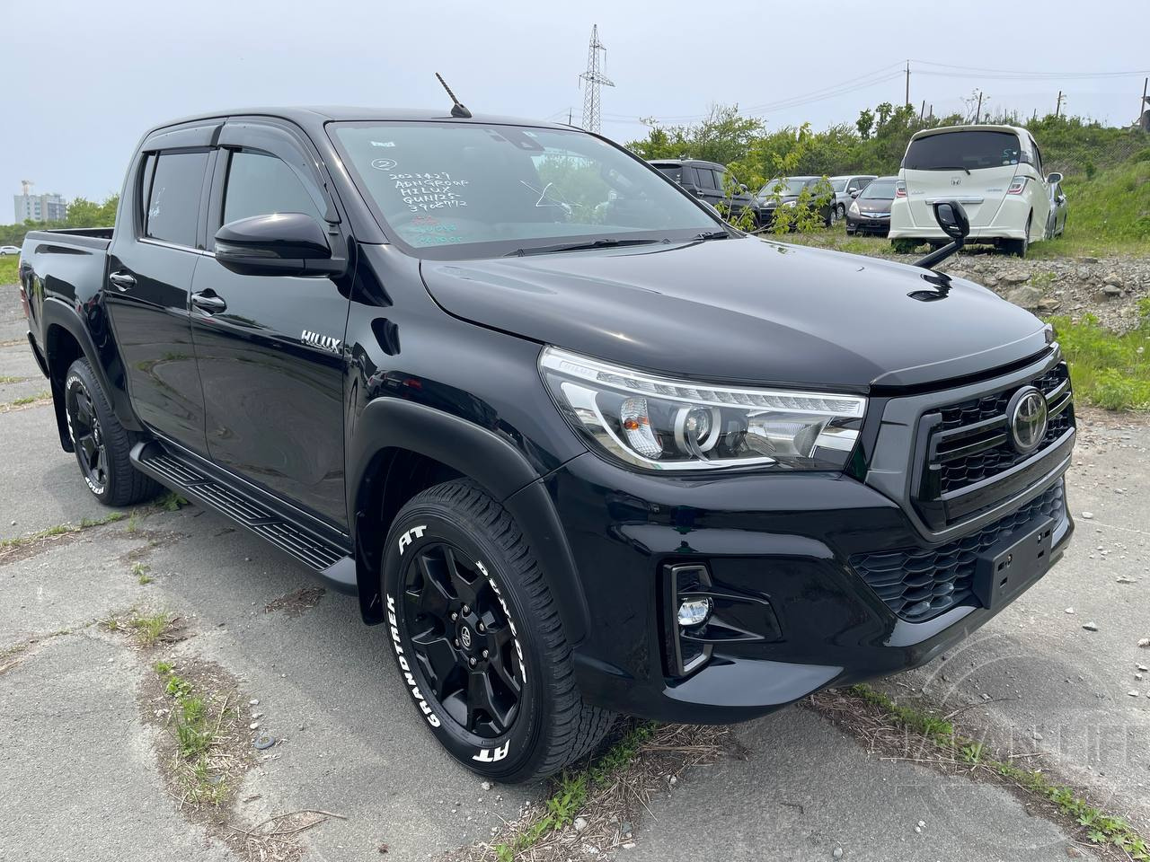 Фото Toyota Hilux - Japan Life 