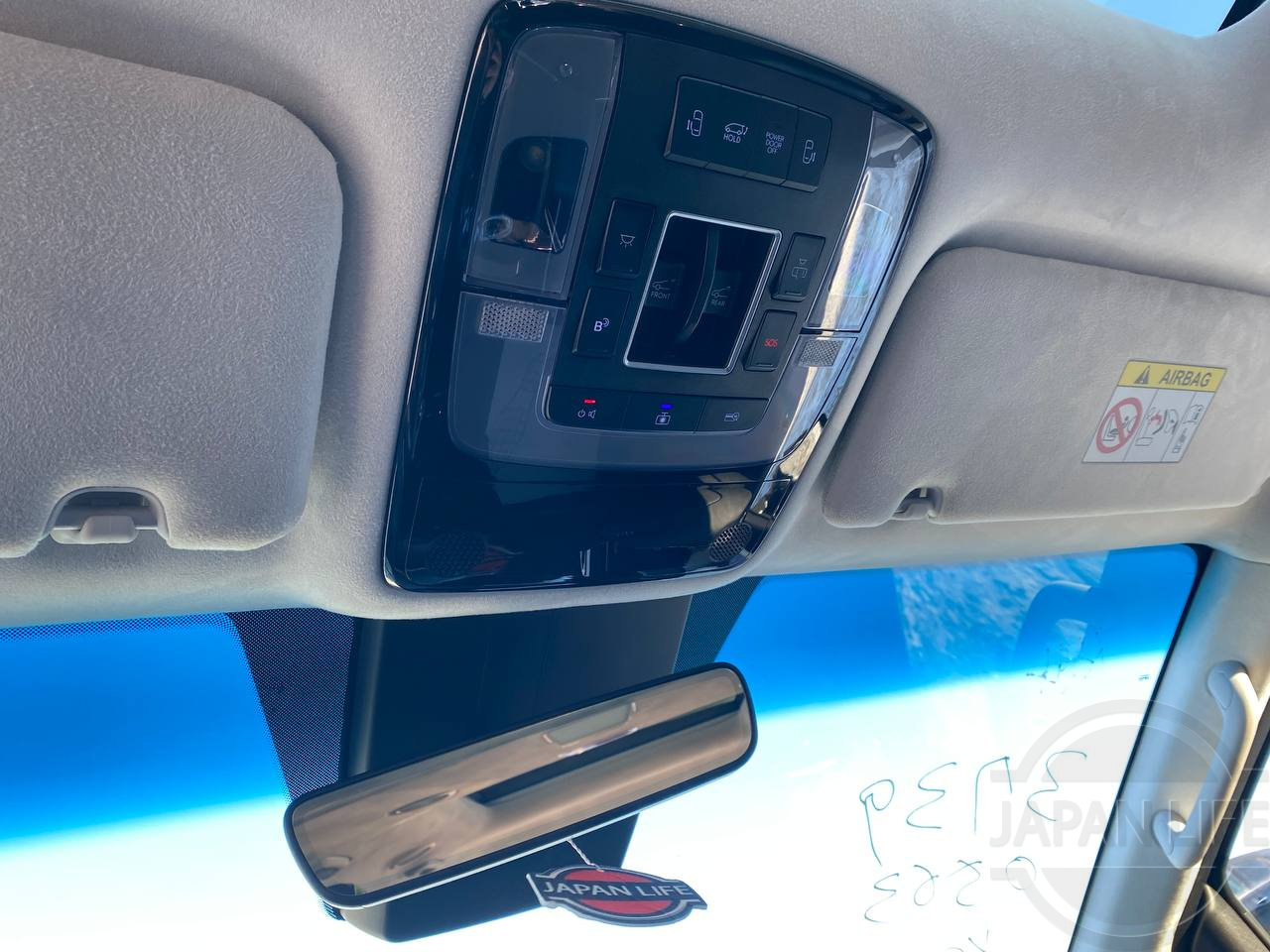 Фото Hyundai Staria - Japan Life 