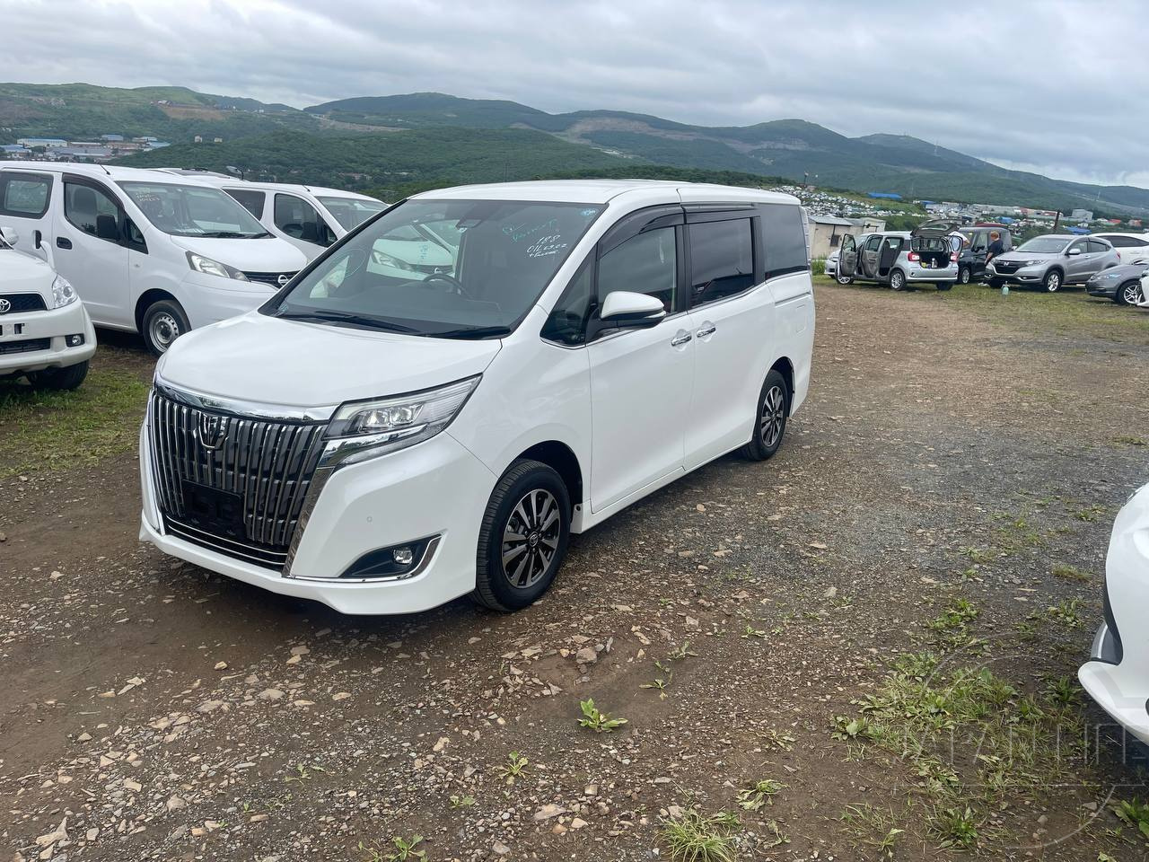 Фото Toyota Esquire - Japan Life 