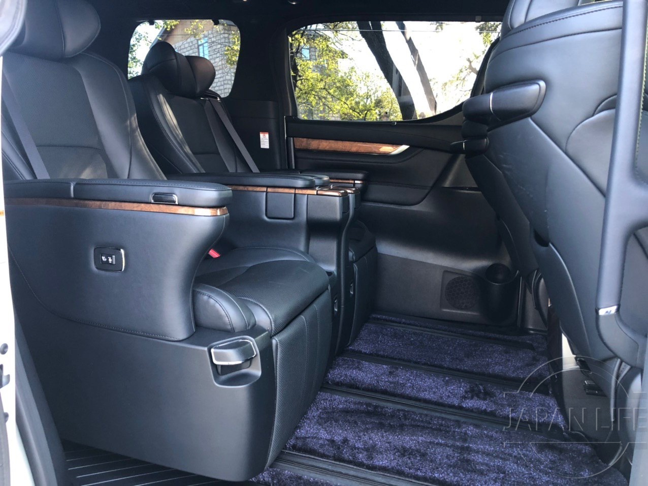 Фото Toyota Alphard Executive Lounge - Japan Life 