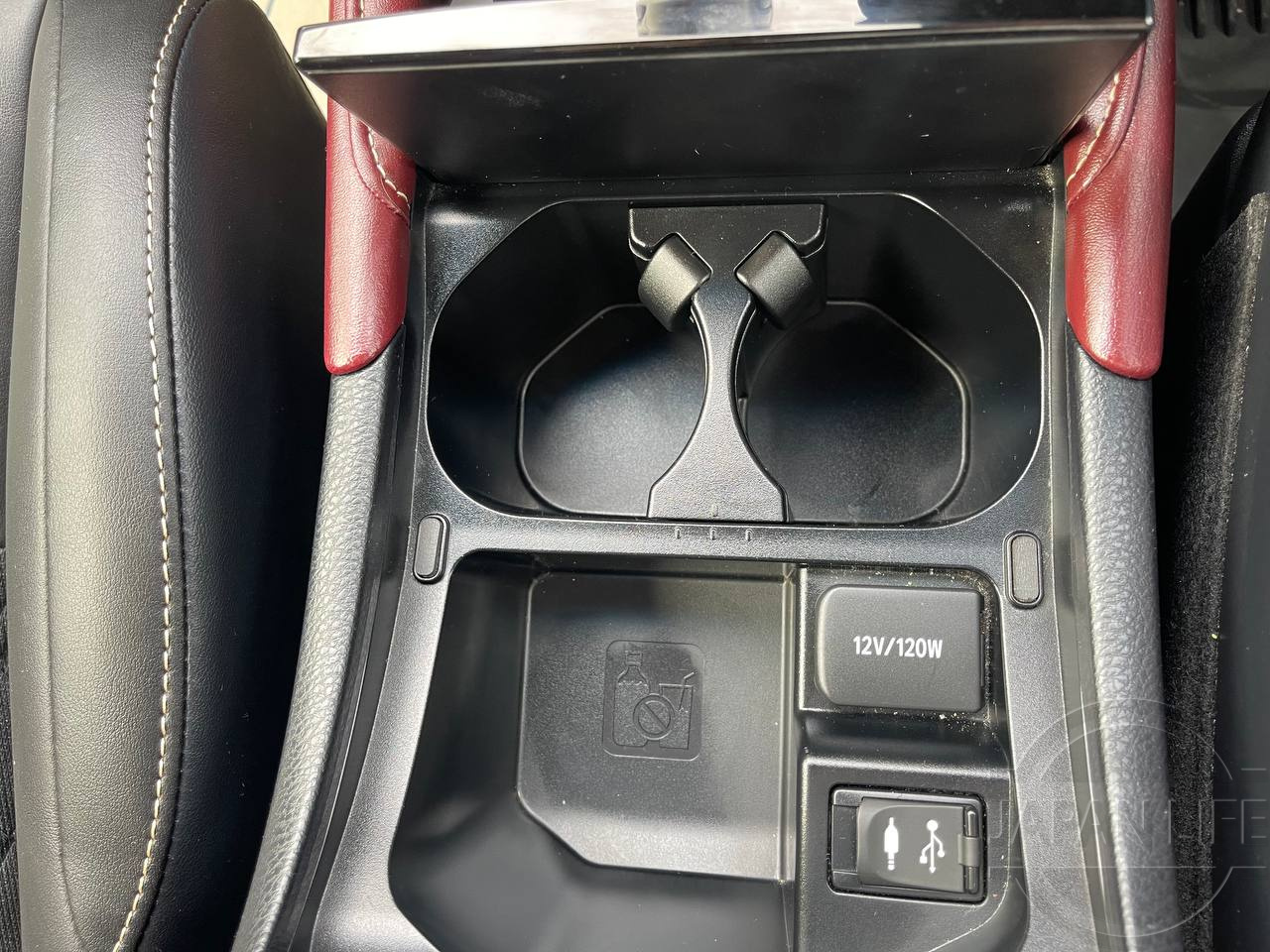 Фото Toyota Harrier - Japan Life 