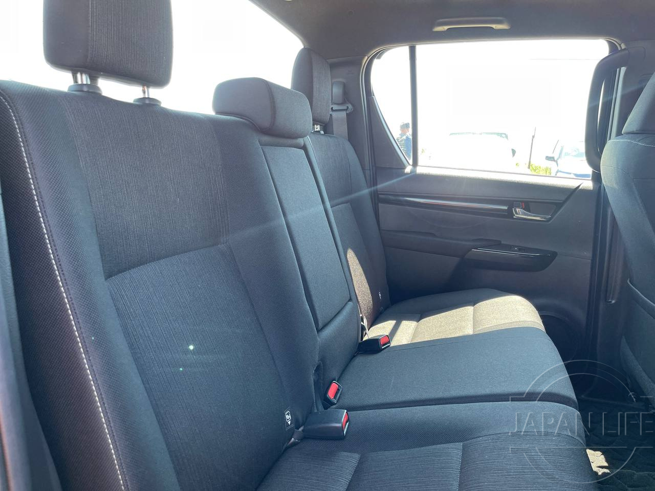 Фото Toyota Hilux - Japan Life 