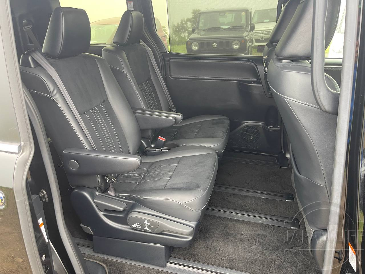 Фото Toyota Esquire - Japan Life 