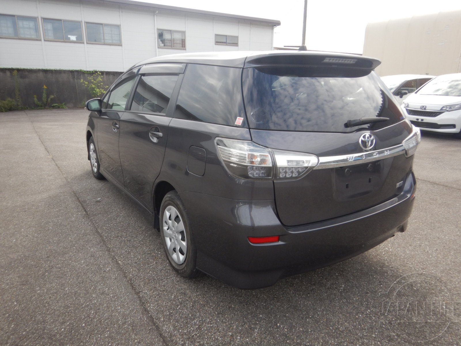 Фото Toyota Wish - Japan Life 