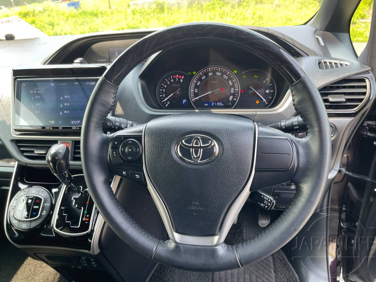 Фото Toyota Esquire - Japan Life 