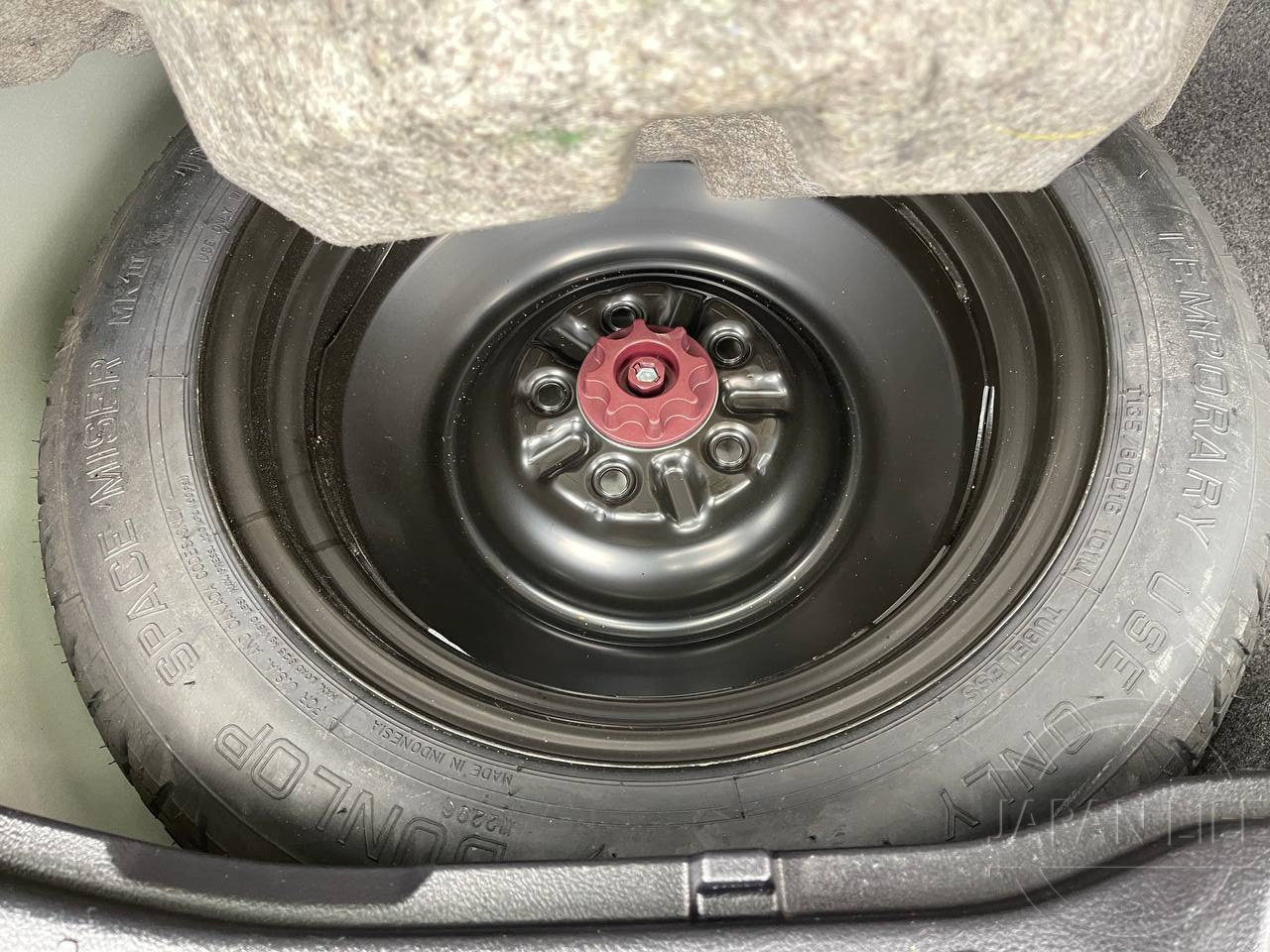 Фото Toyota Voxy - Japan Life 