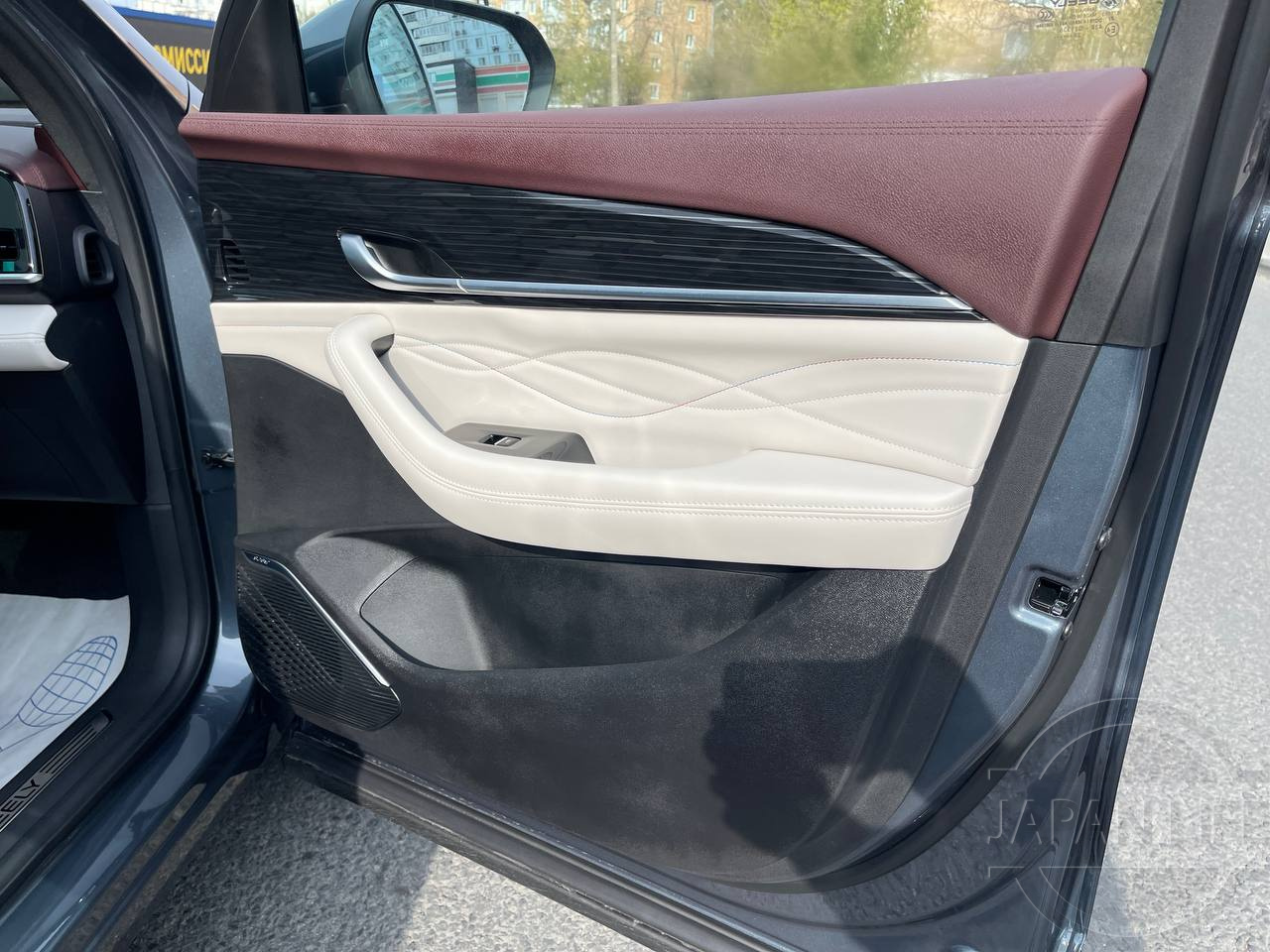 Фото Geely Monjaro - Japan Life 