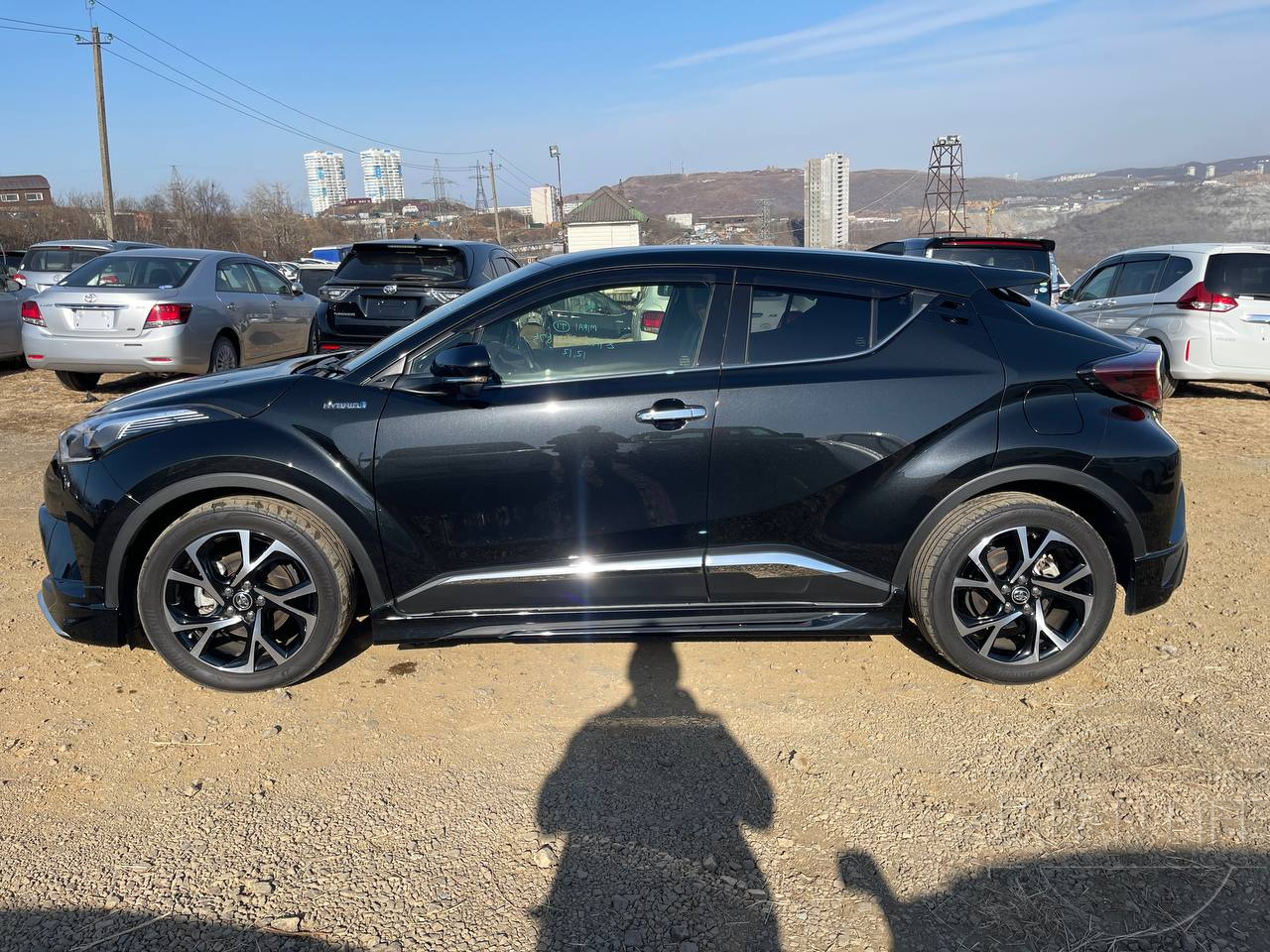 Фото Toyota C-HR - Japan Life 