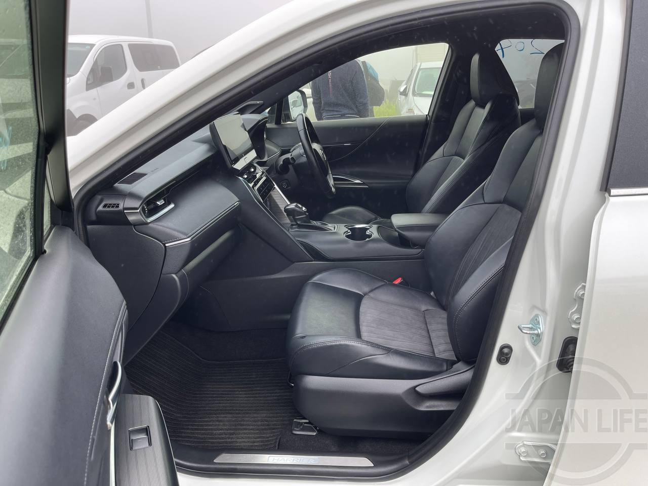 Фото Toyota Harrier - Japan Life 