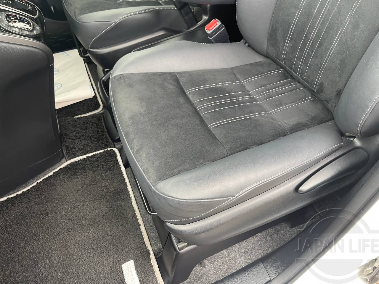 Фото Toyota Esquire - Japan Life 