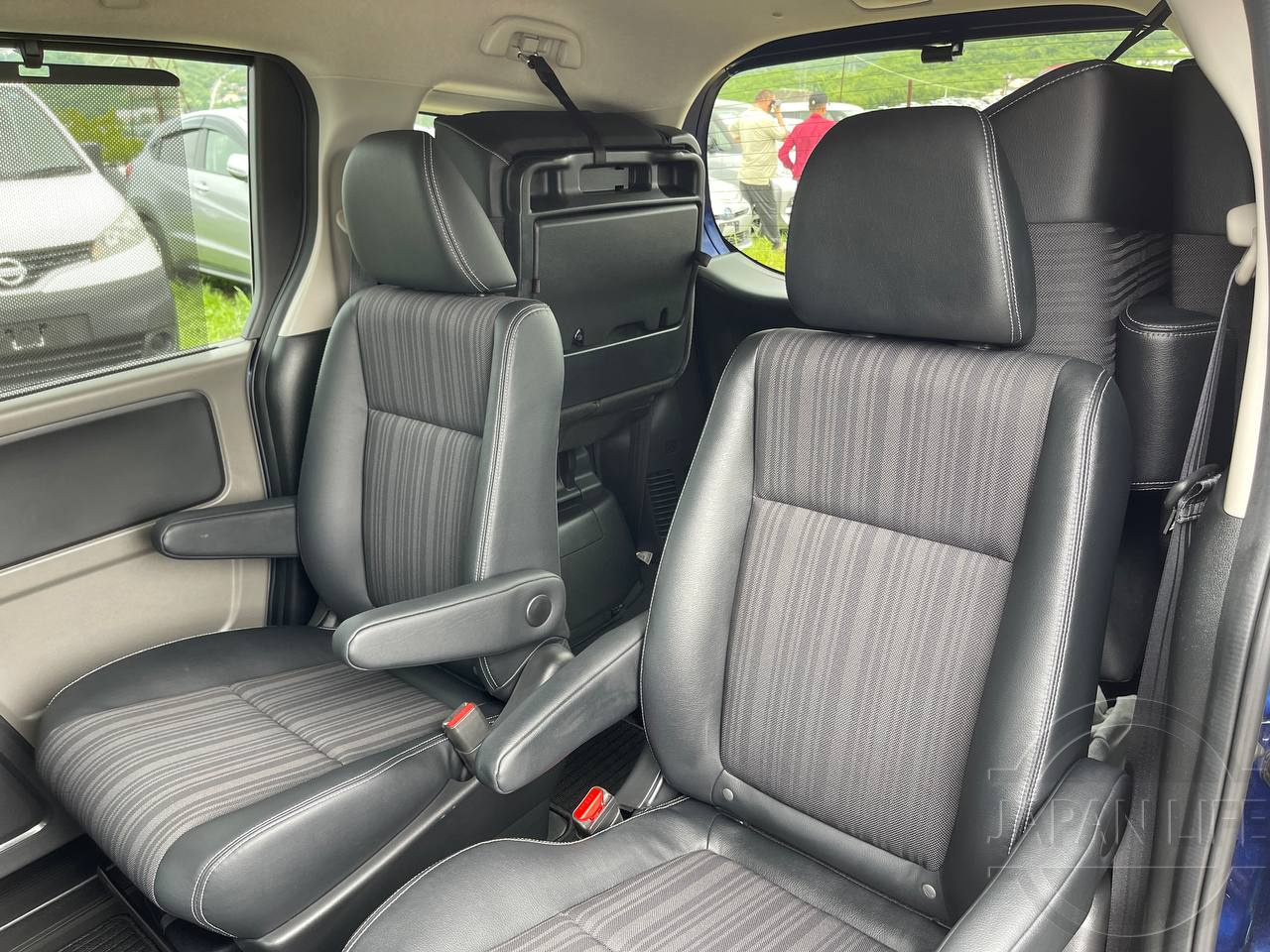 Фото Honda Freed - Japan Life 