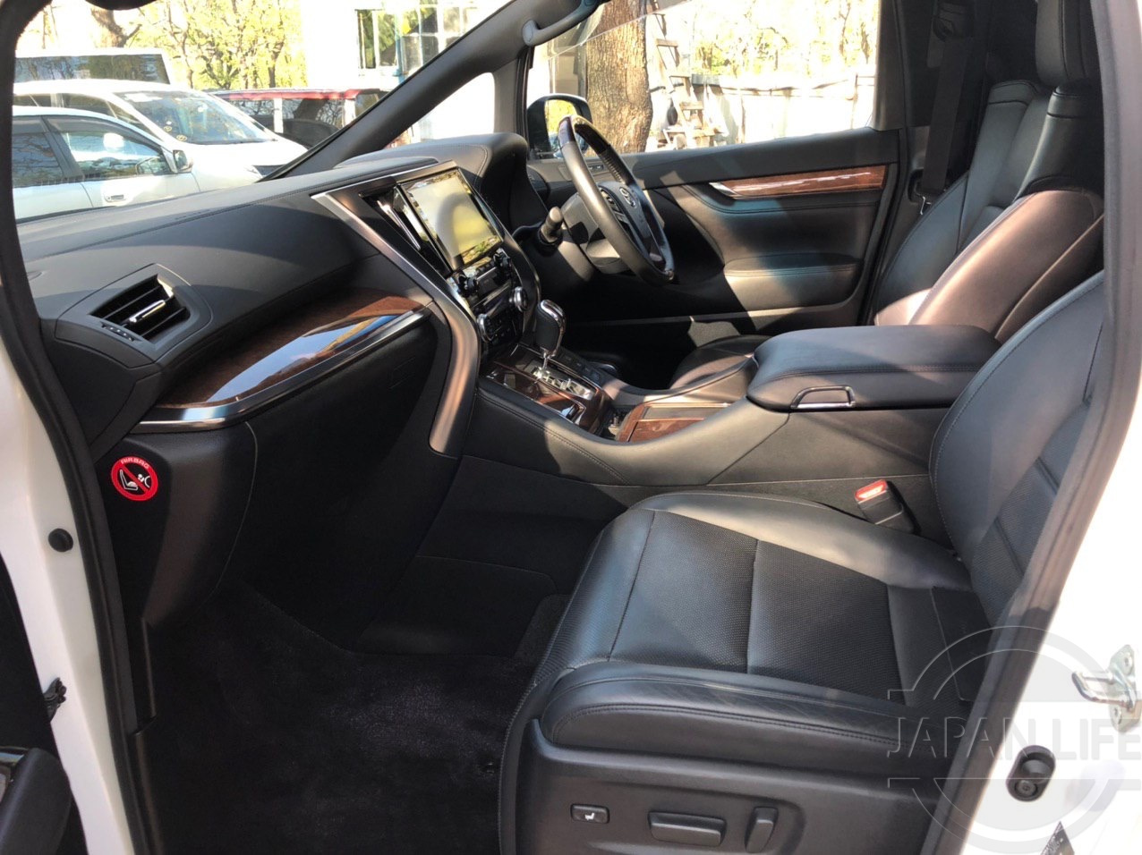 Фото Toyota Alphard Executive Lounge - Japan Life 