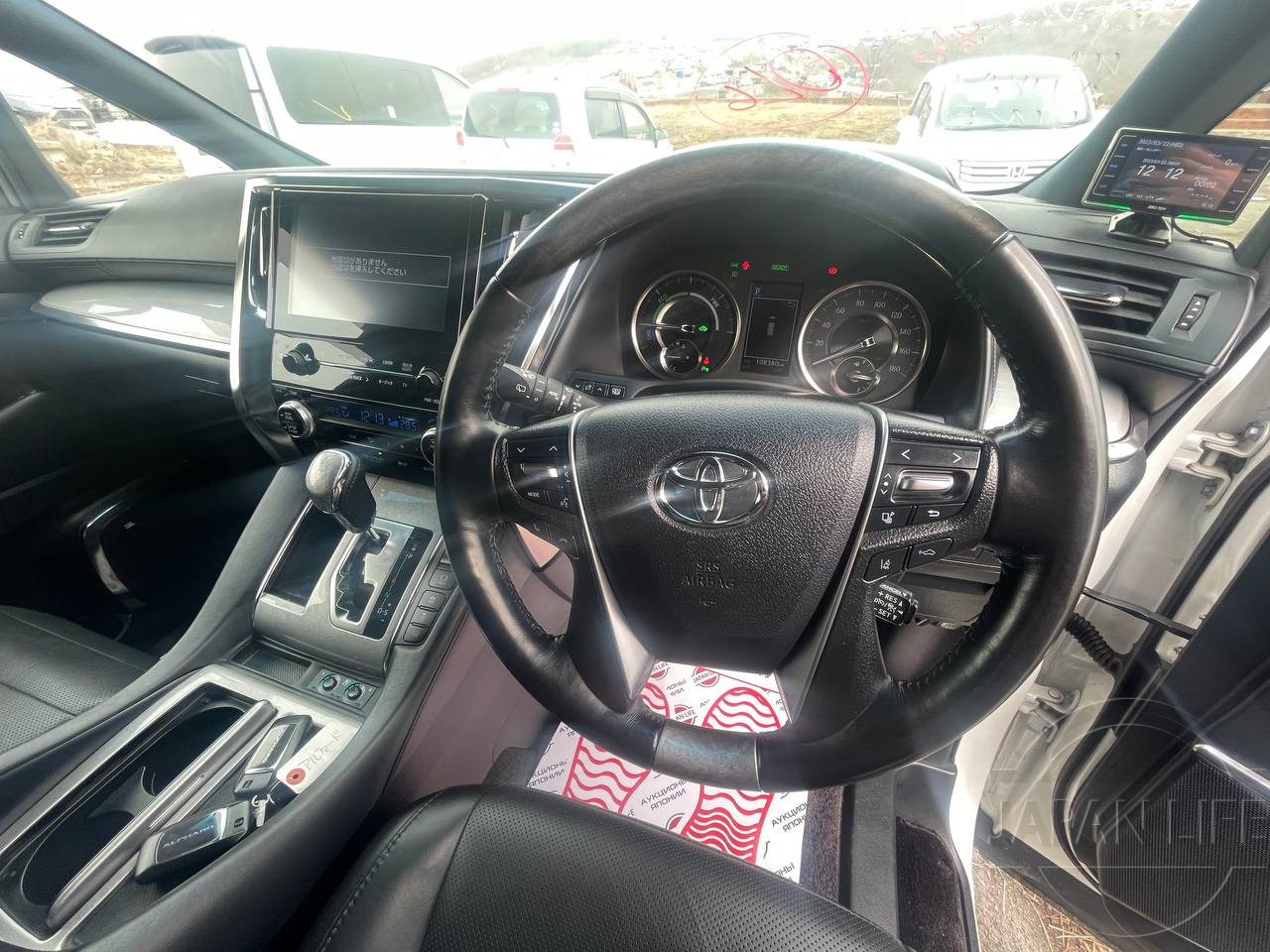 Фото Toyota Alphard - Japan Life 