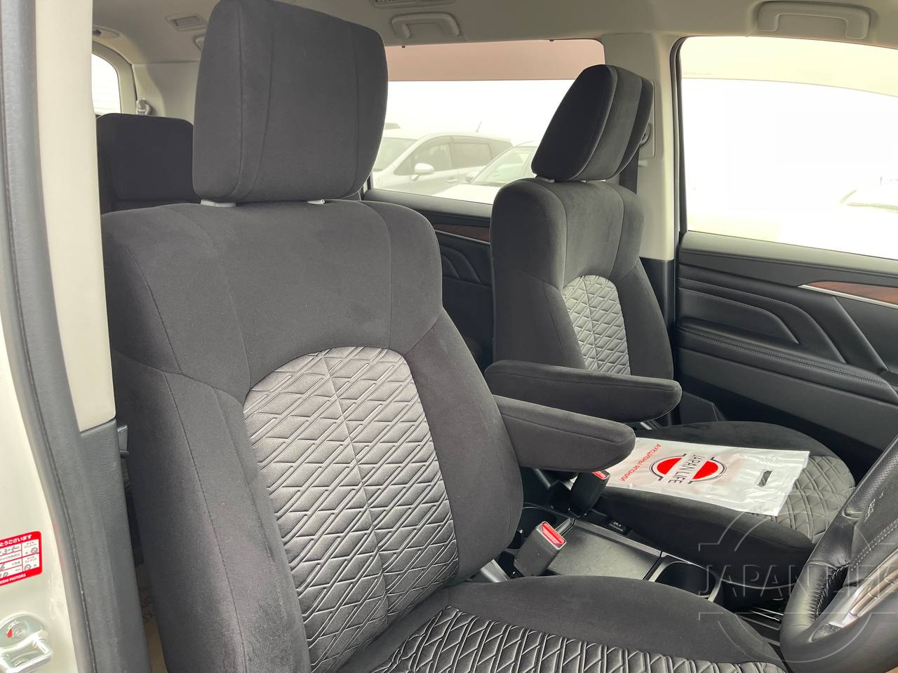 Фото Mitsubishi Delica D:5 - Japan Life 