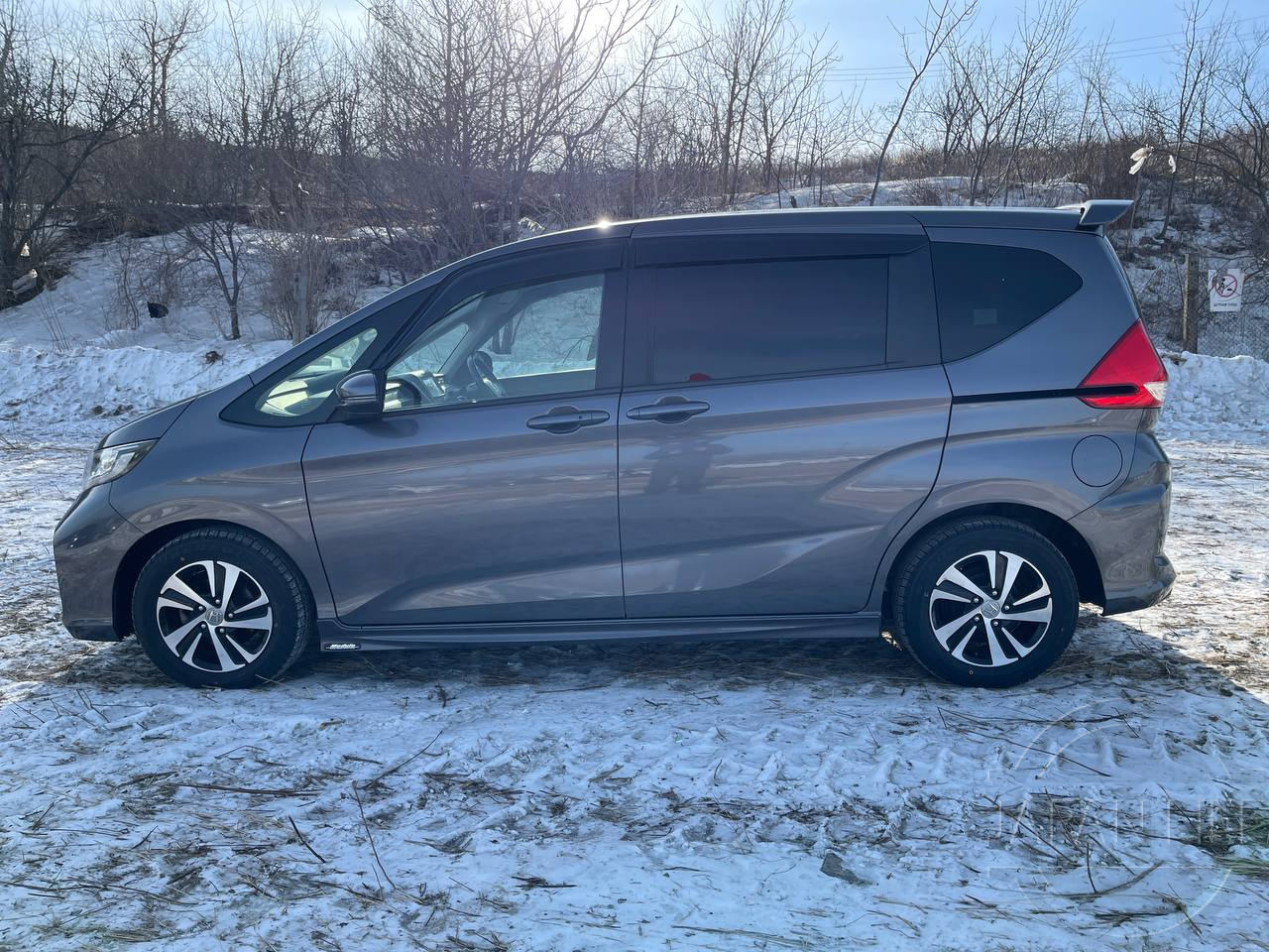 Фото Honda Freed+ - Japan Life 