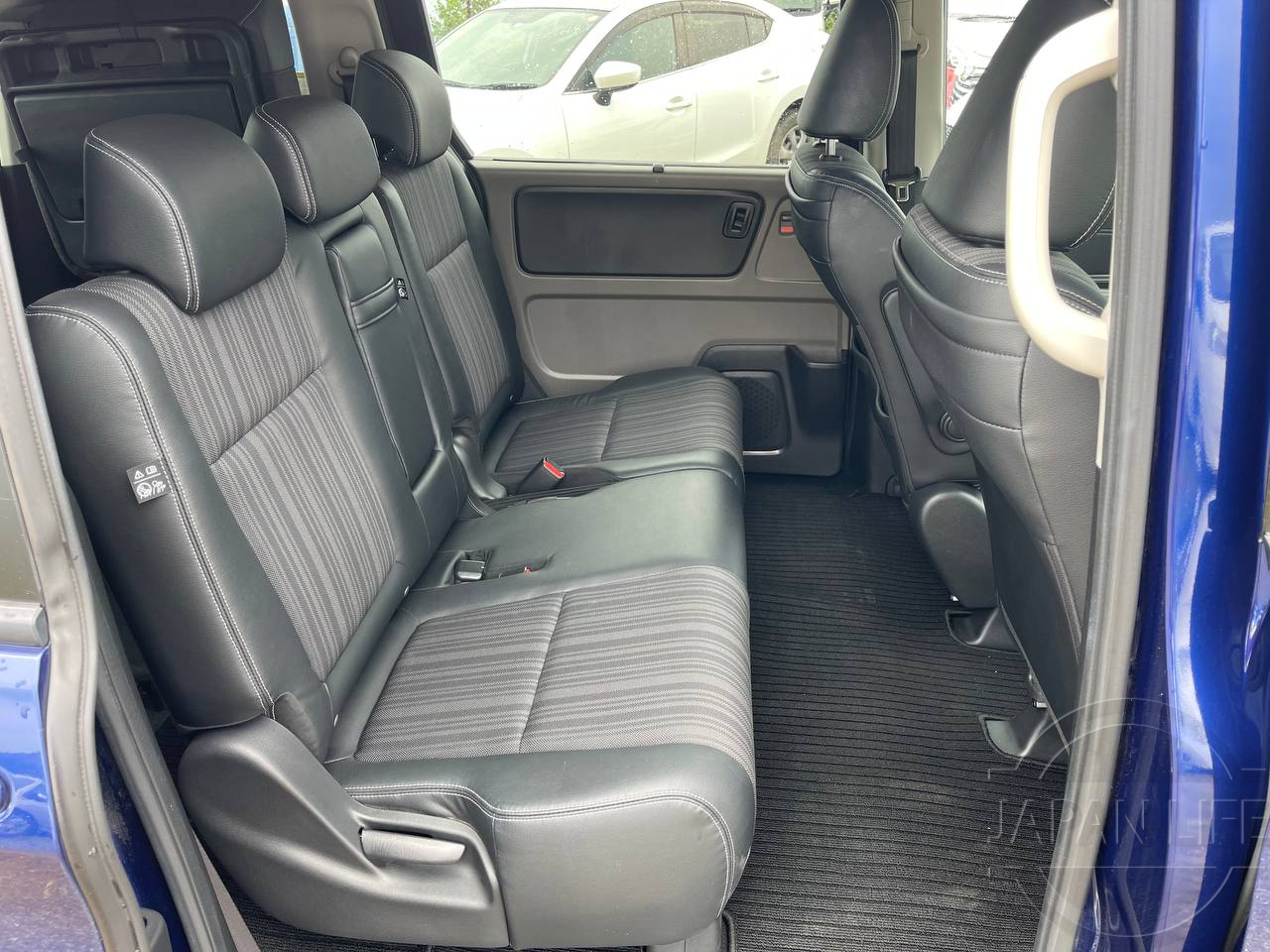 Фото Honda Freed - Japan Life 