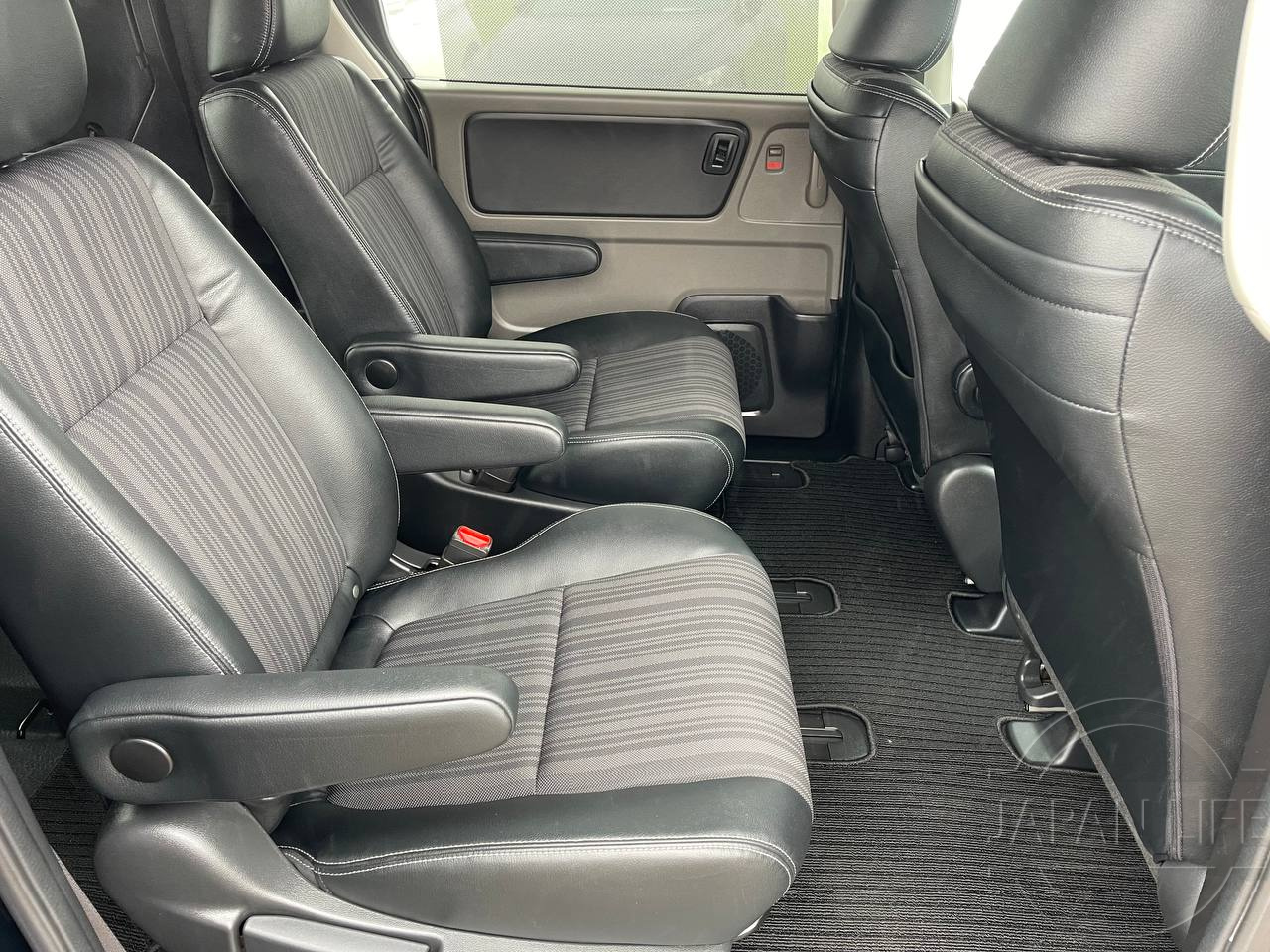 Фото Honda Freed - Japan Life 