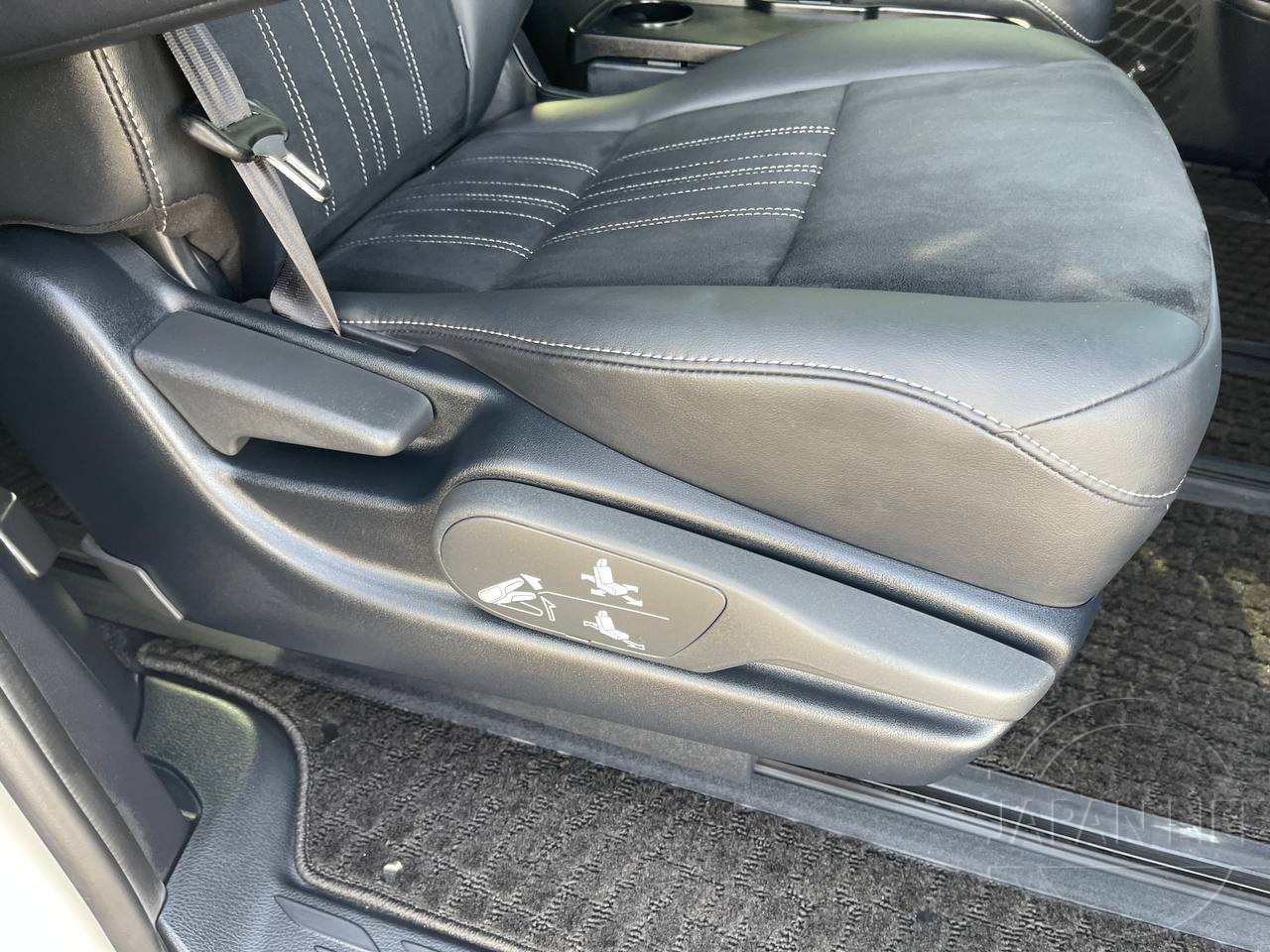 Фото Toyota Esquire - Japan Life 