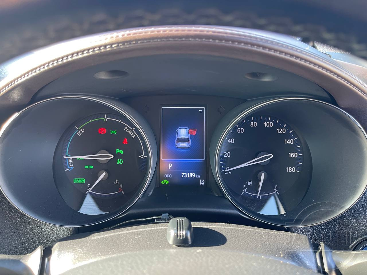 Фото Toyota C-HR - Japan Life 