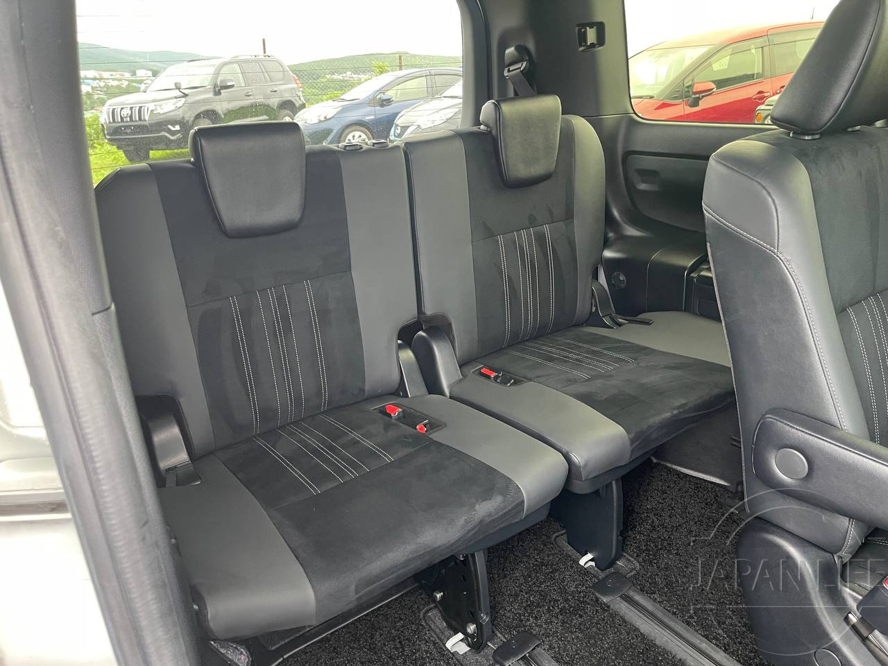 Фото Toyota Esquire - Japan Life 