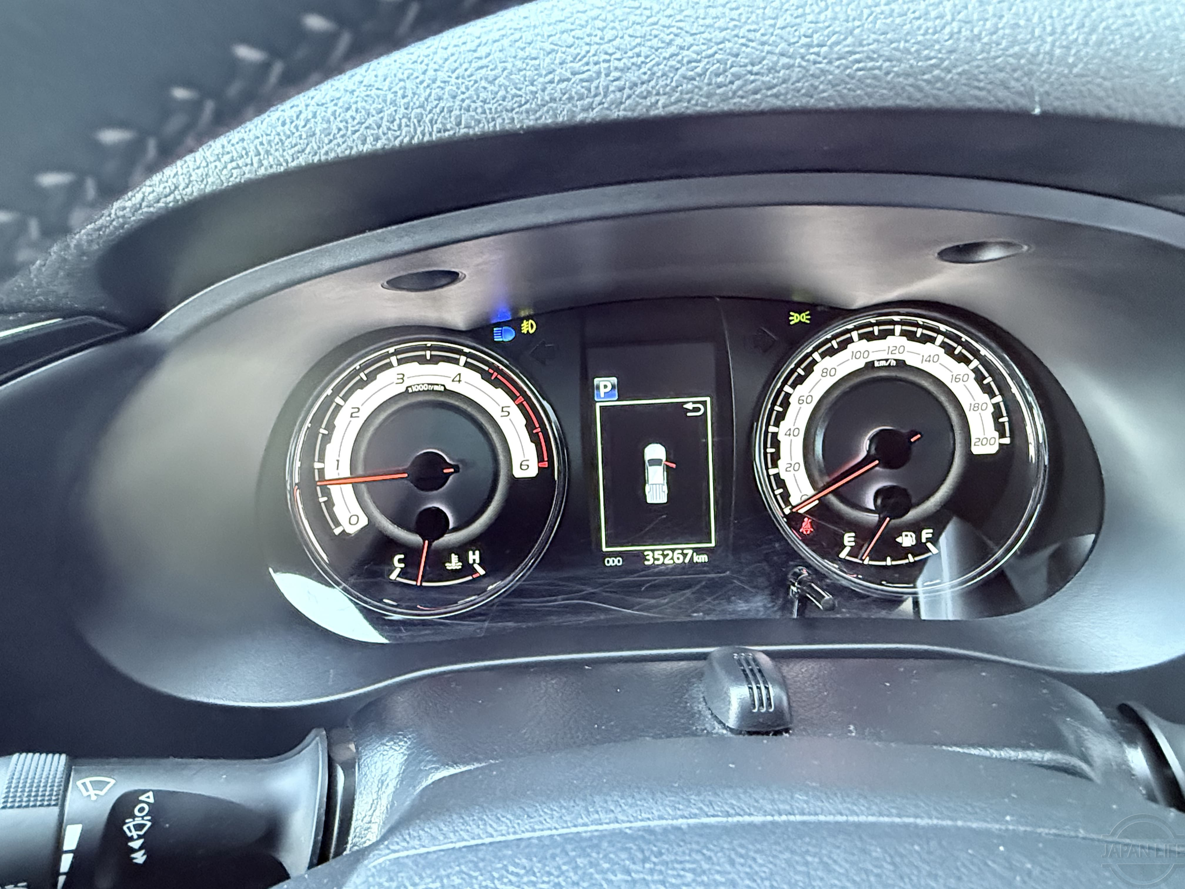 Фото Toyota Hilux - Japan Life 