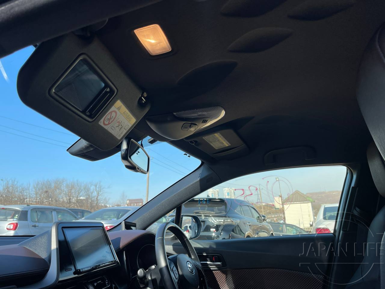 Фото Toyota C-HR - Japan Life 