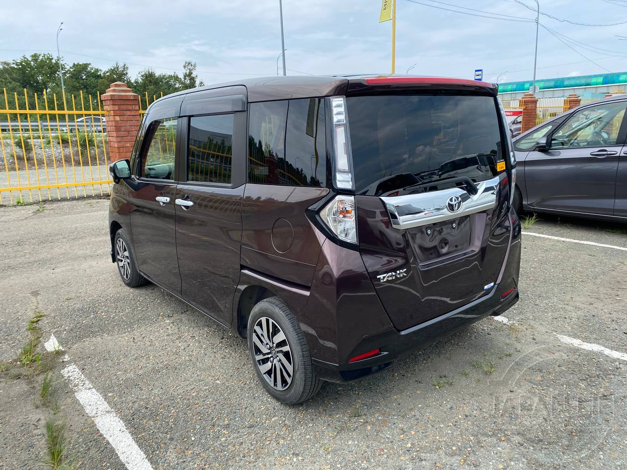 Фото Toyota Tank - Japan Life 