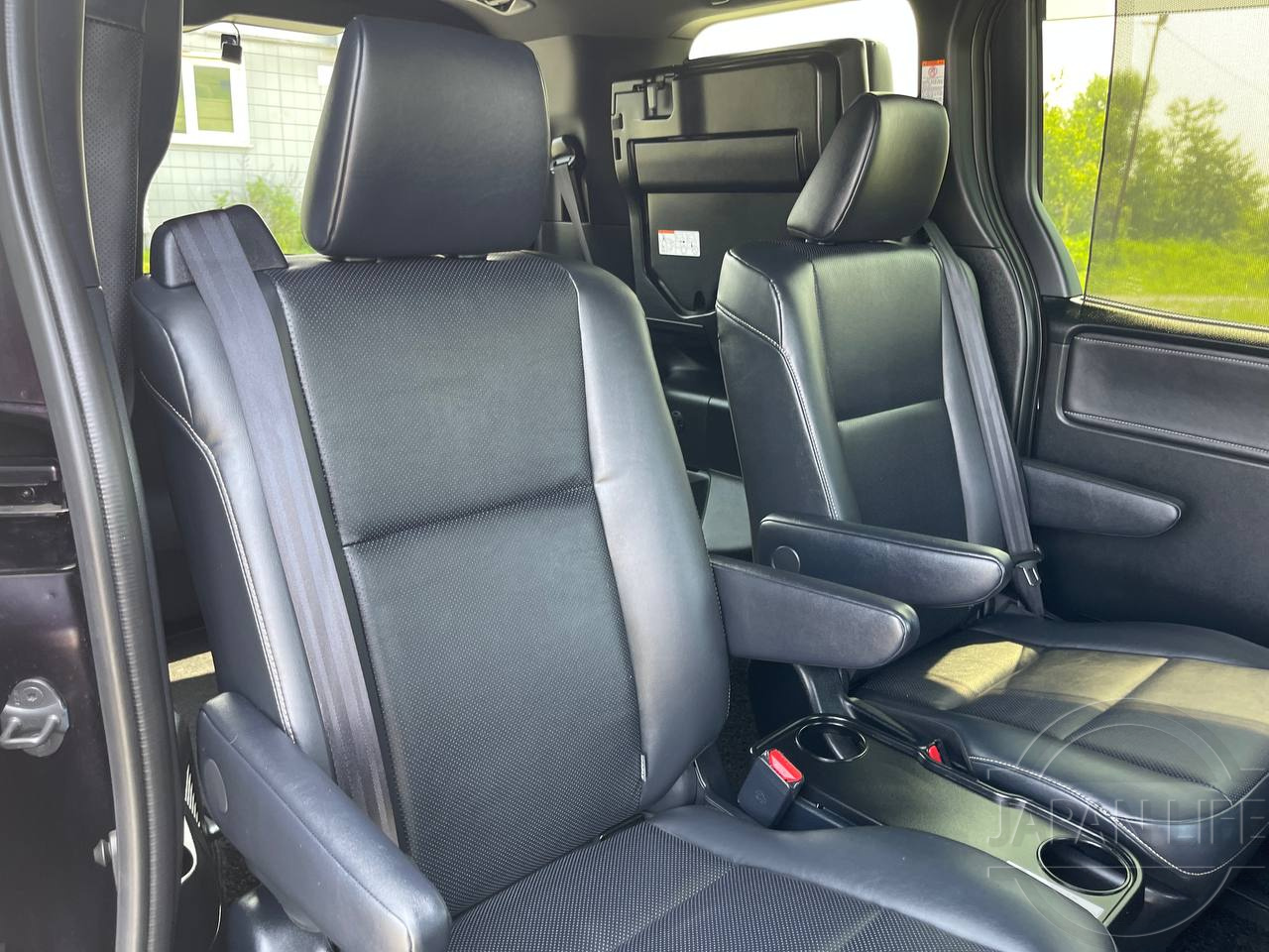 Фото Toyota Esquire - Japan Life 