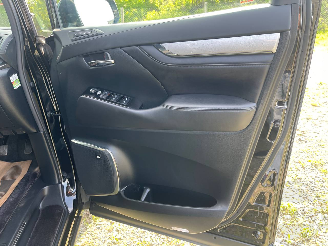 Фото Toyota Alphard - Japan Life 