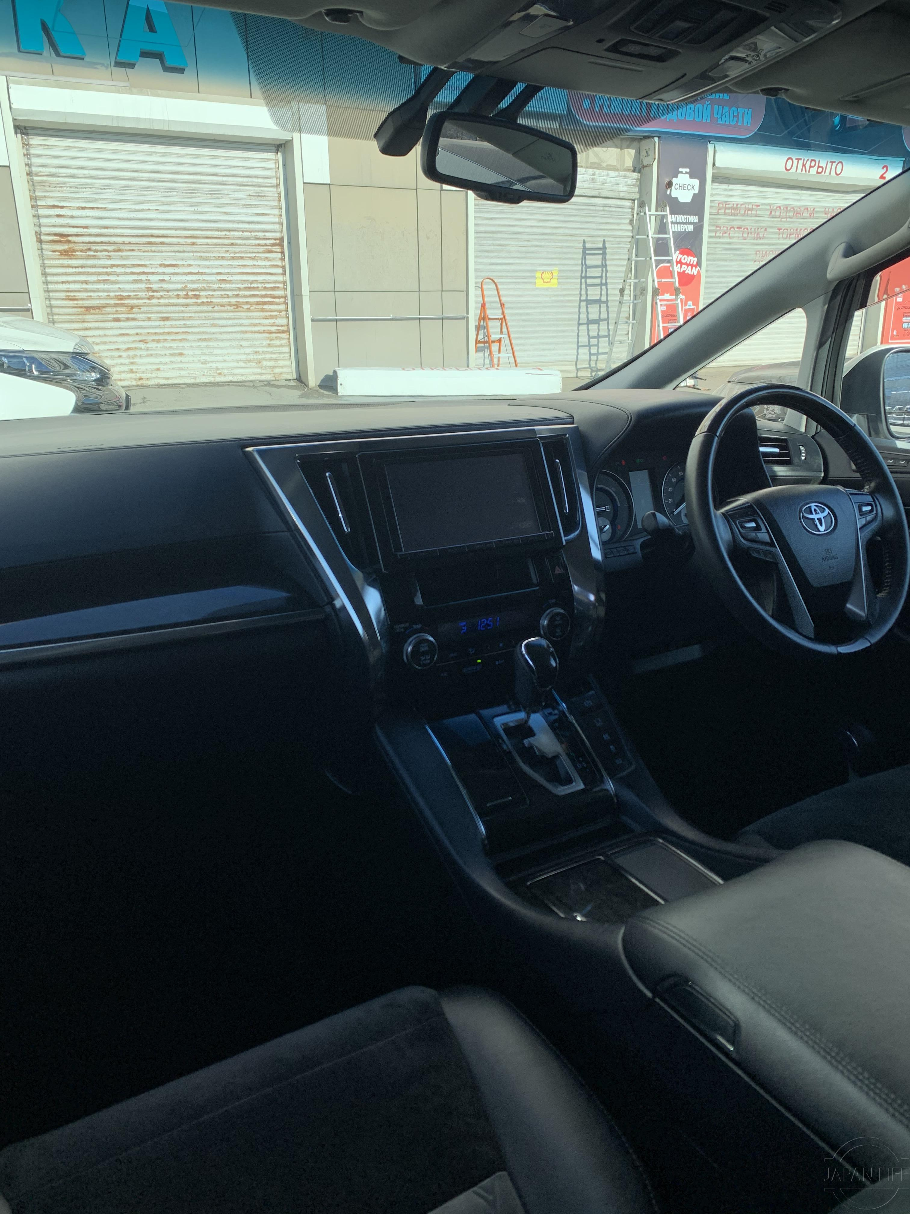 Фото Toyota Alphard Hybrid 2.5 SR 4WD - Japan Life 