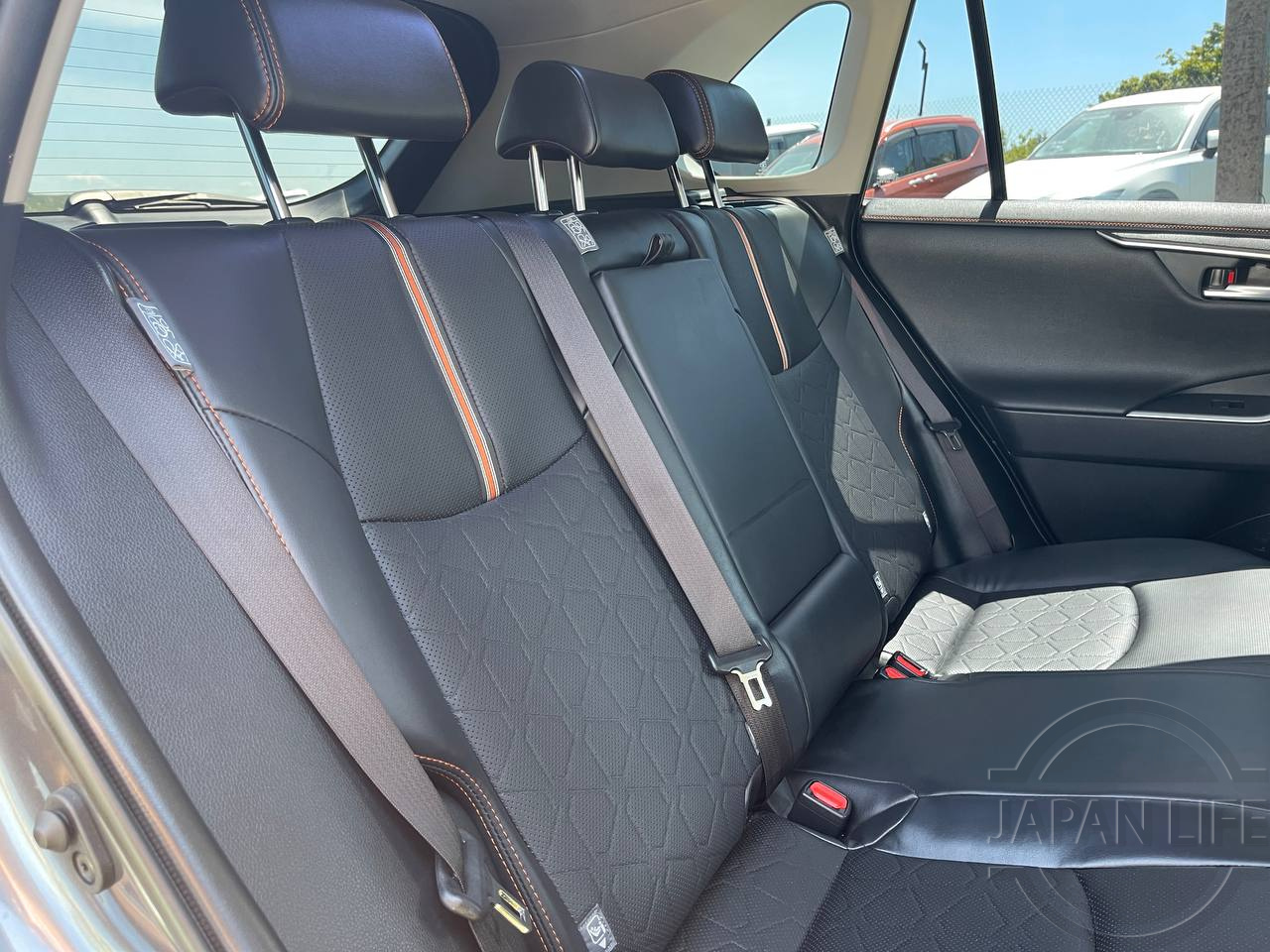 Фото Toyota RAV4 - Japan Life 