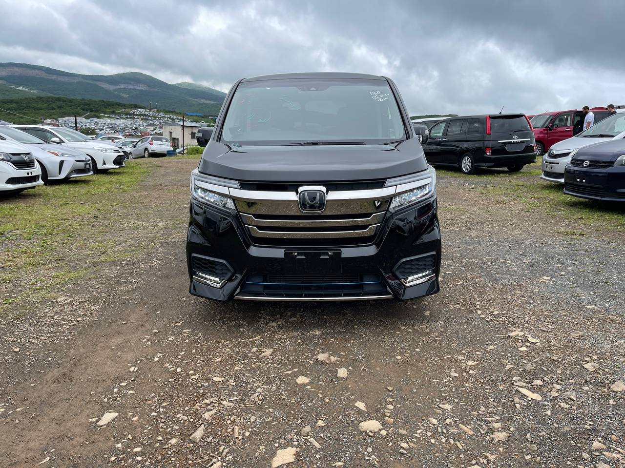 Фото Honda Stepwgn - Japan Life 