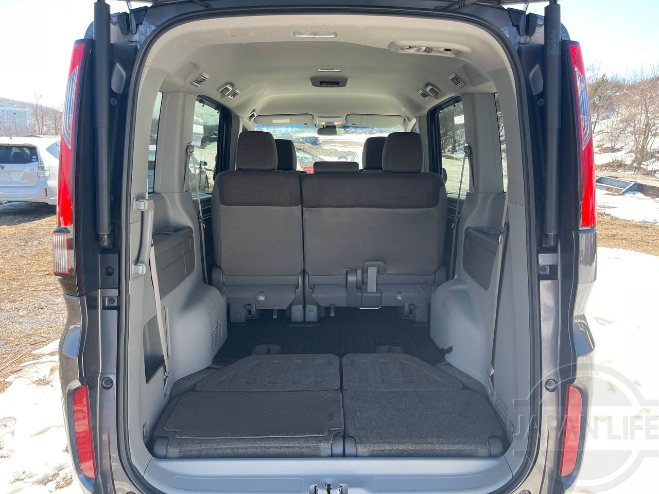 Фото Honda Stepwgn - Japan Life 