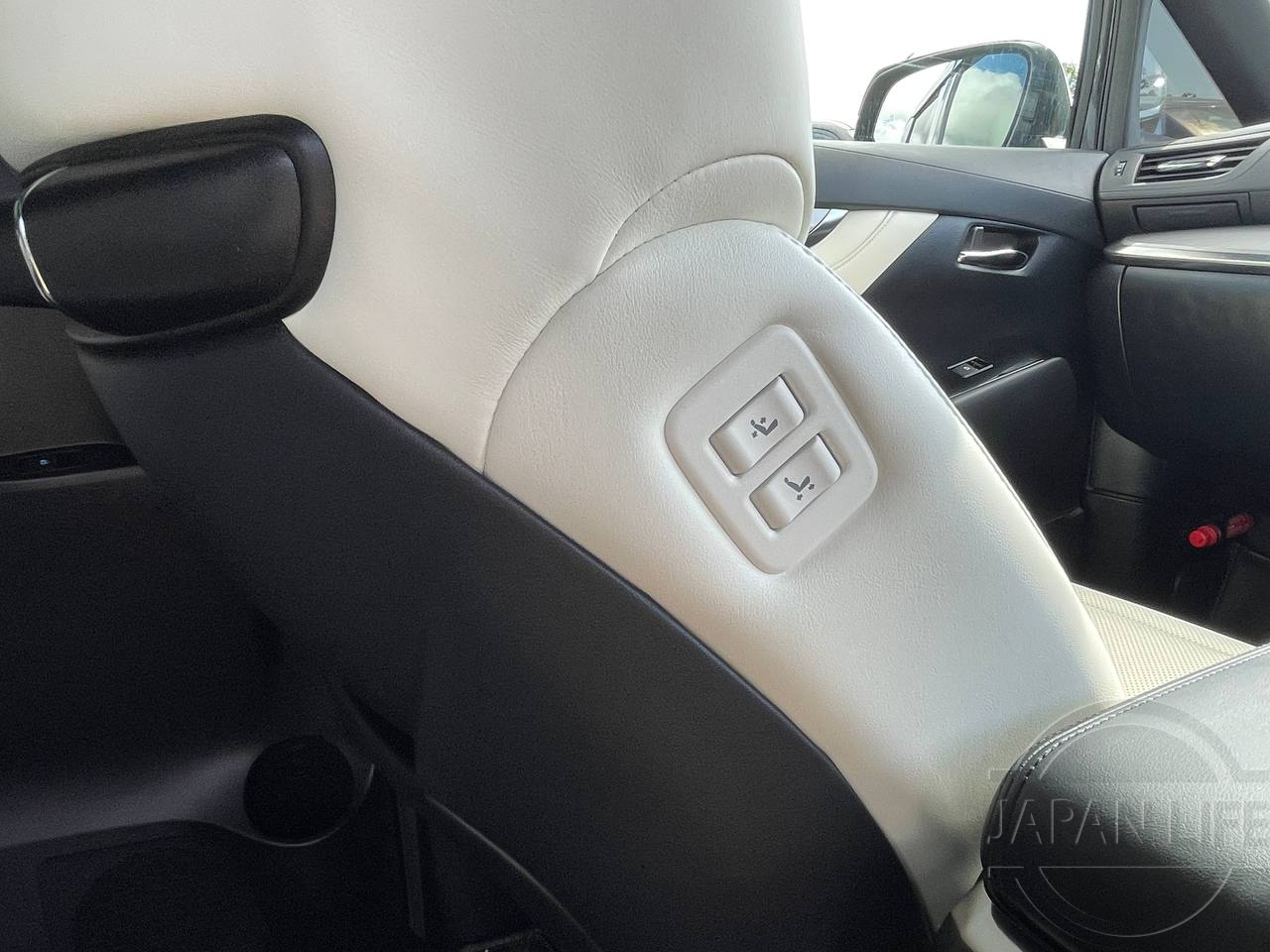 Фото Toyota Alphard - Japan Life 