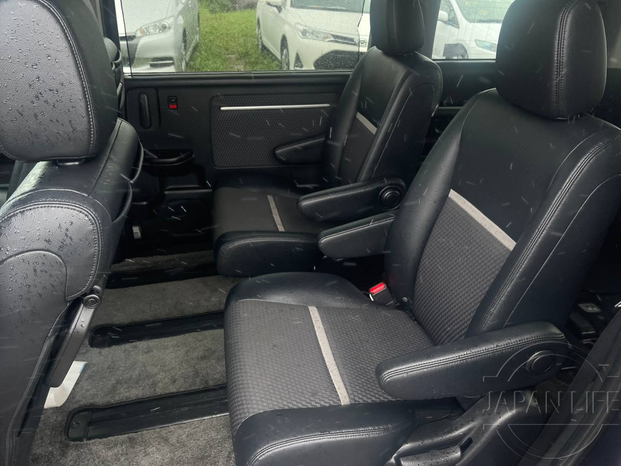 Фото Honda Stepwgn - Japan Life 