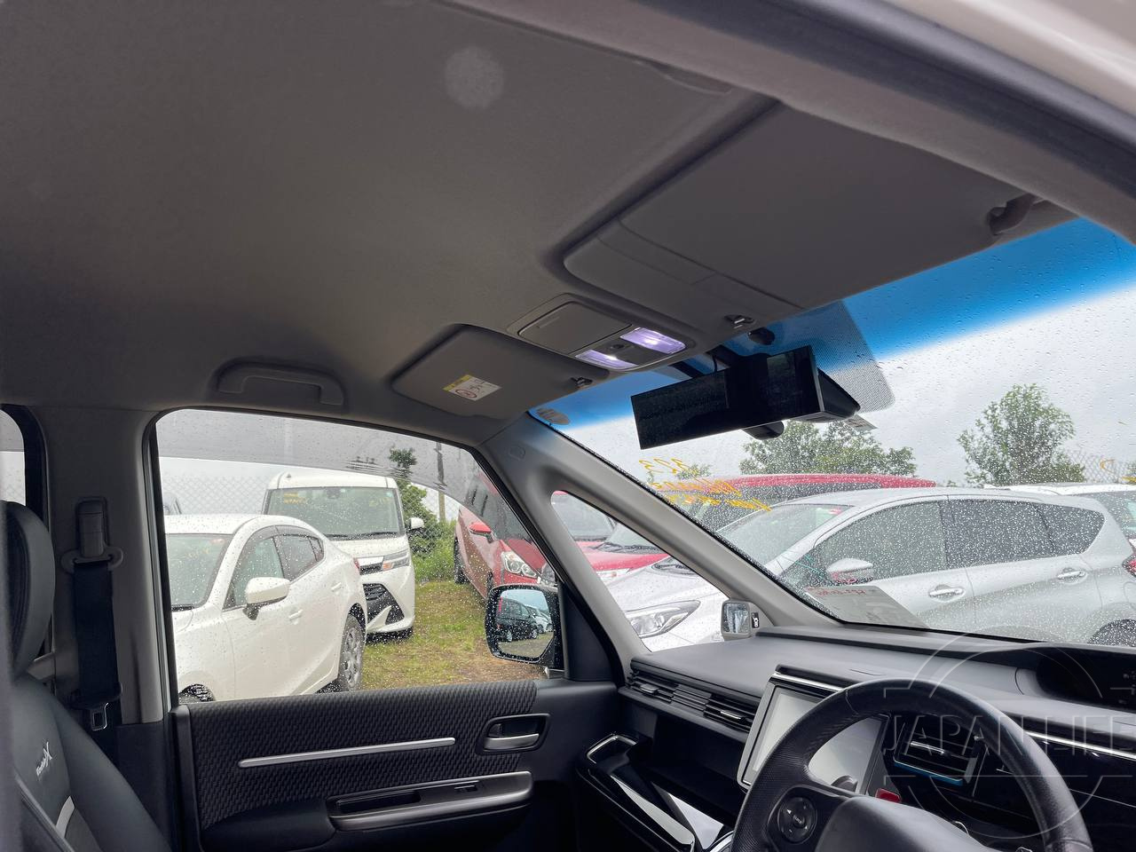 Фото Honda Stepwgn - Japan Life 