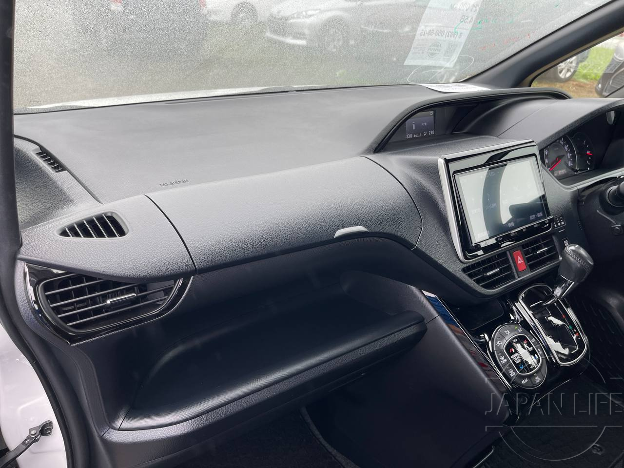 Фото Toyota Noah - Japan Life 