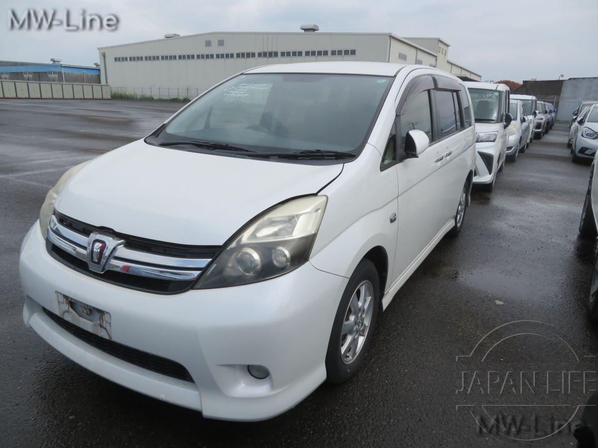 Фото Toyota Isis - Japan Life 