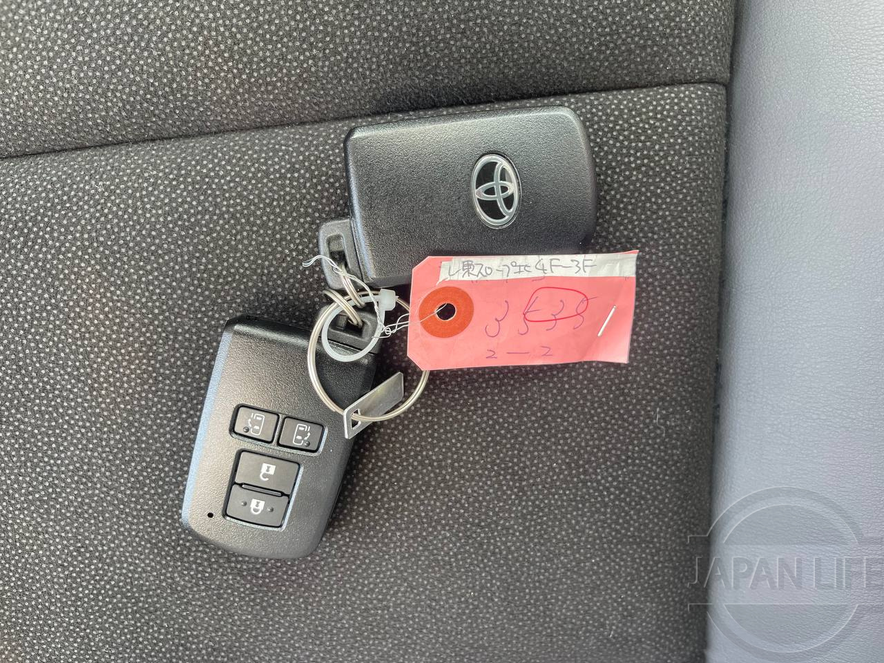 Фото Toyota Noah - Japan Life 